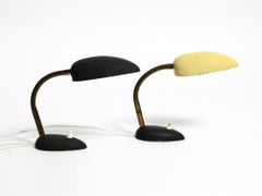 Paar schöne kleine 50er Jahre Metalltischlampen mit Schwanenhälsen von Gebrüder Cosack