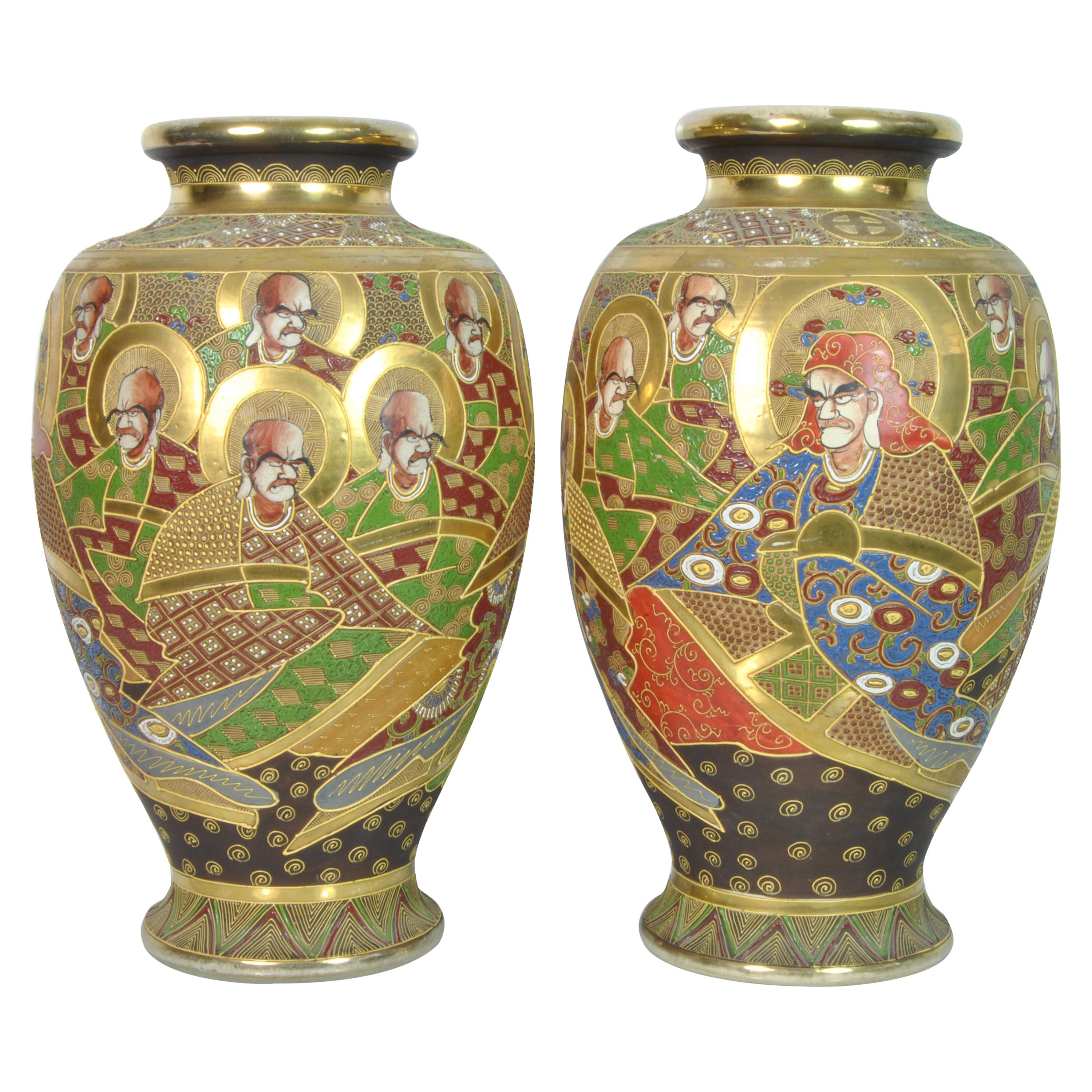 Pair of Beautiful Vases with Gold Decorations Japan 1900 Imperial Satsuma