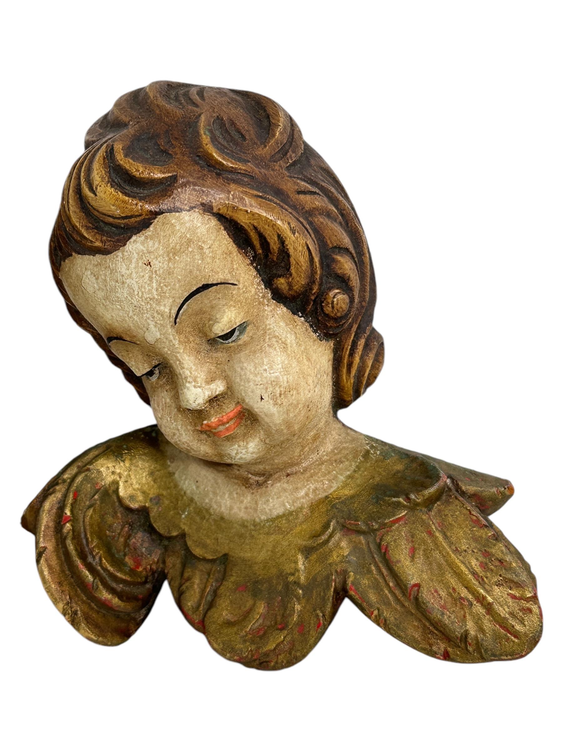 Hand-Carved Pair of beautiful Wood Carved Cherub Angel Heads, Vintage German, 1960s For Sale