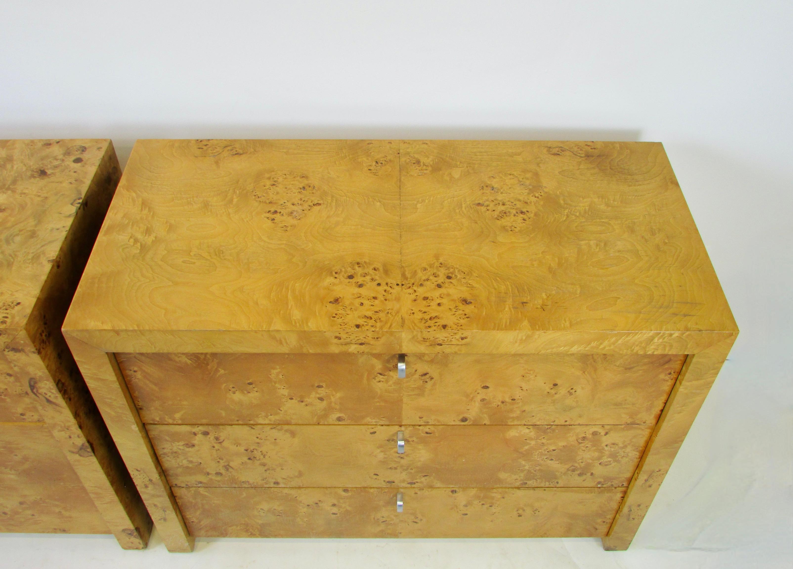 Pair of Beautifully Grained Blonde Burl Three Drawer Chests Stamped Hekman 3