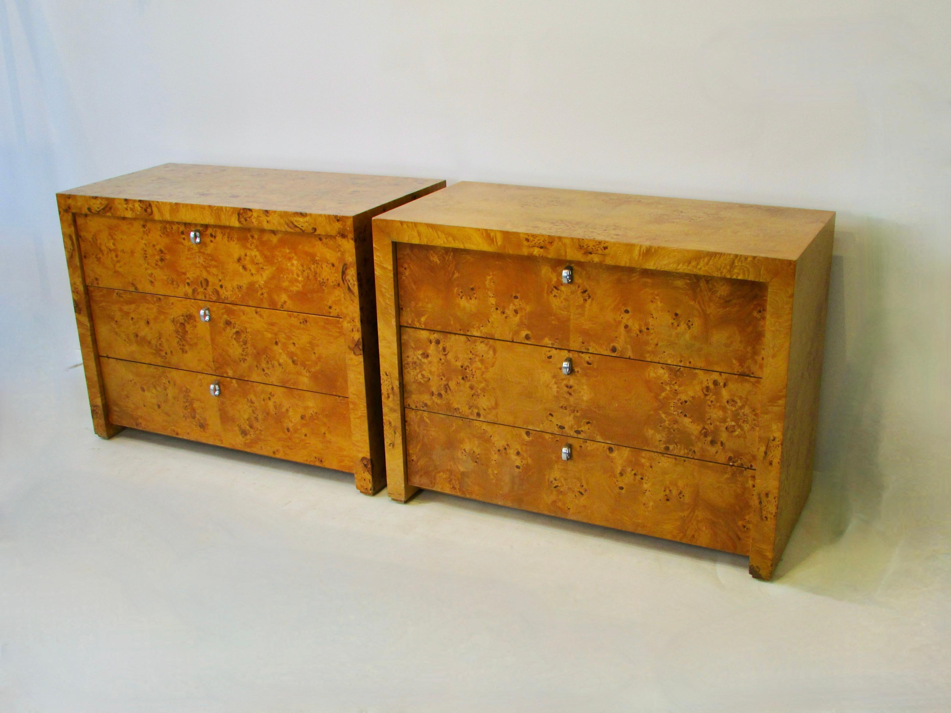 Pair of Beautifully Grained Blonde Burl Three Drawer Chests Stamped Hekman 5