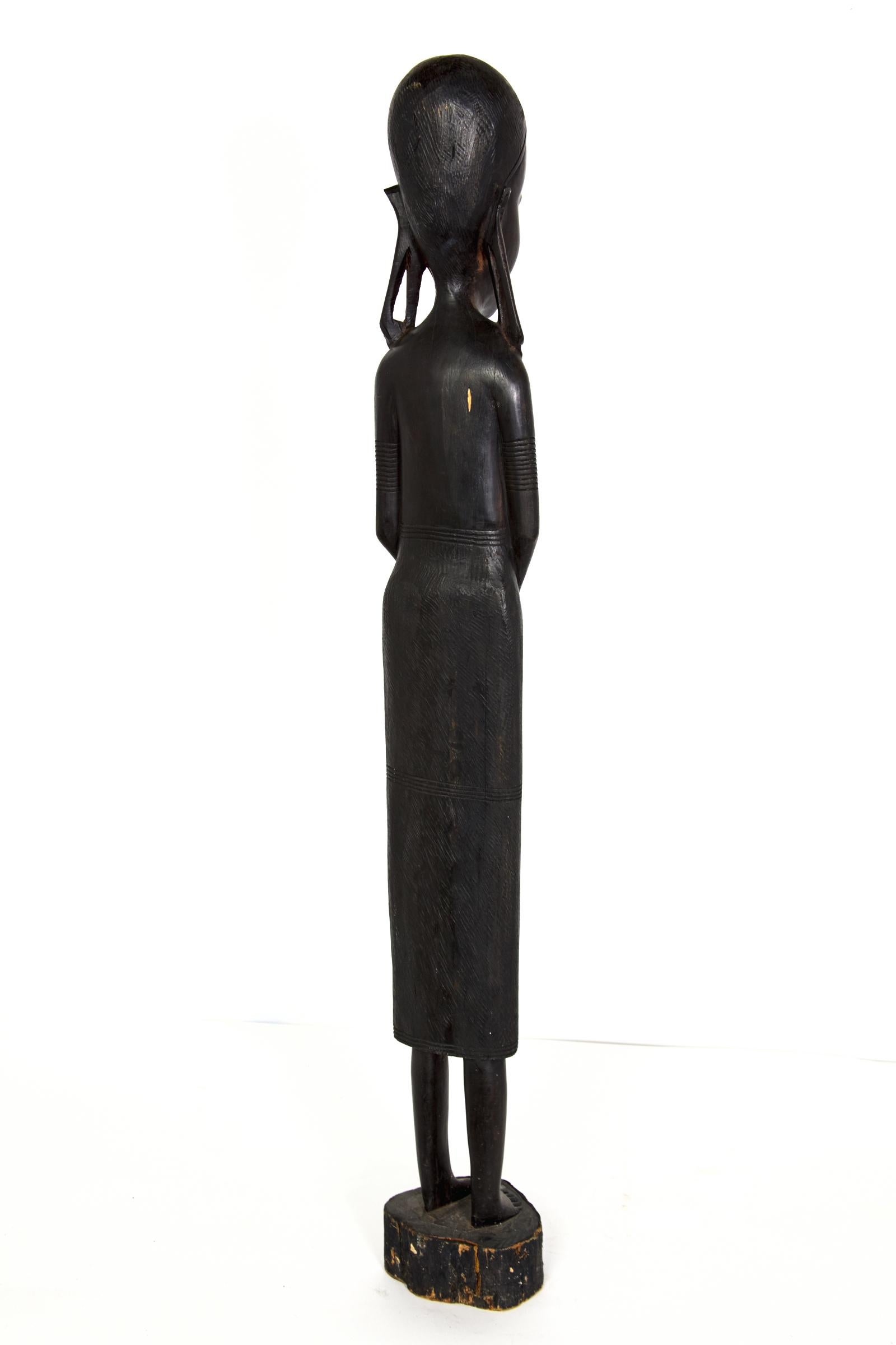 Wood Pair of Beautifully Hand Carved Ebony Tanzanian Sculpture