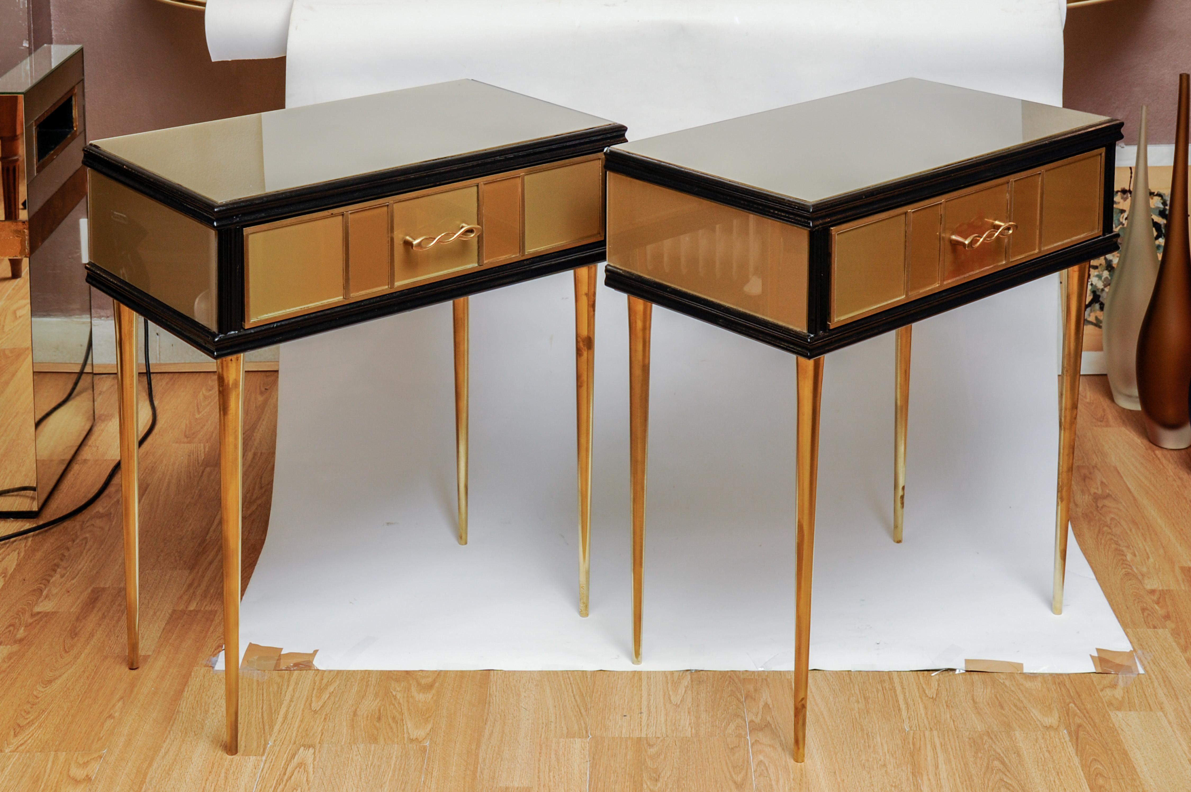 Pair of bed side or commodes in teinted glass with one drawer.