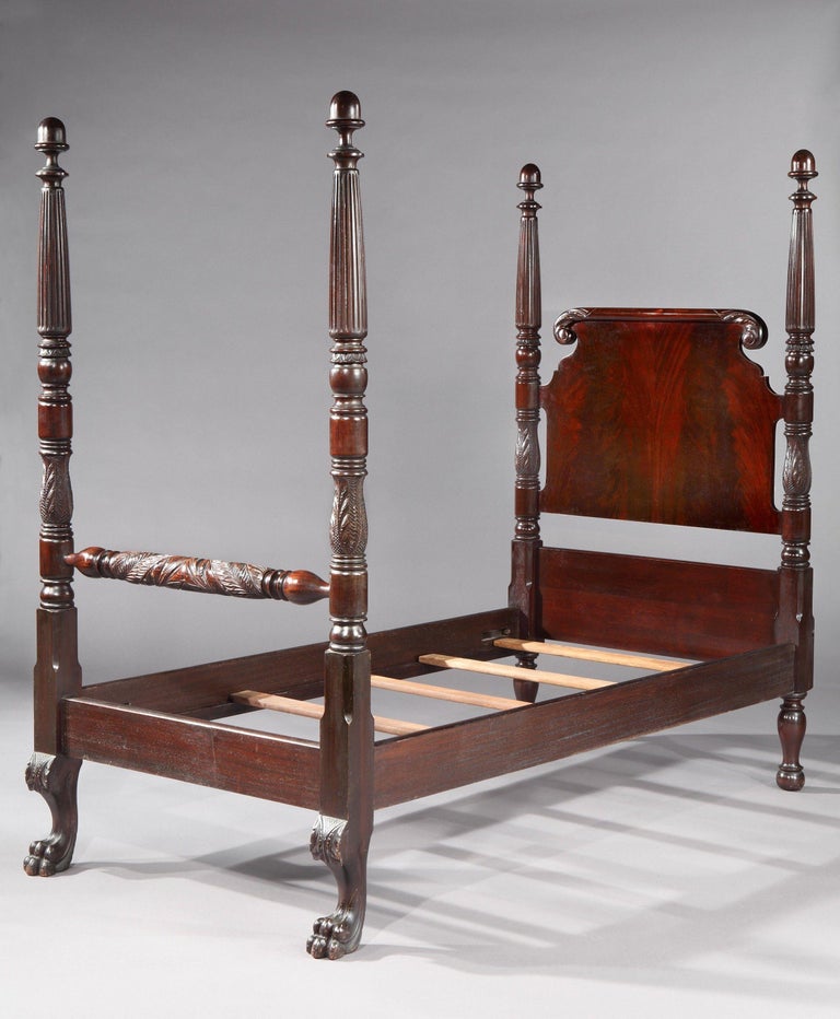 Pair of Beds, 19th Century, American ColonialStyle, Mahogany