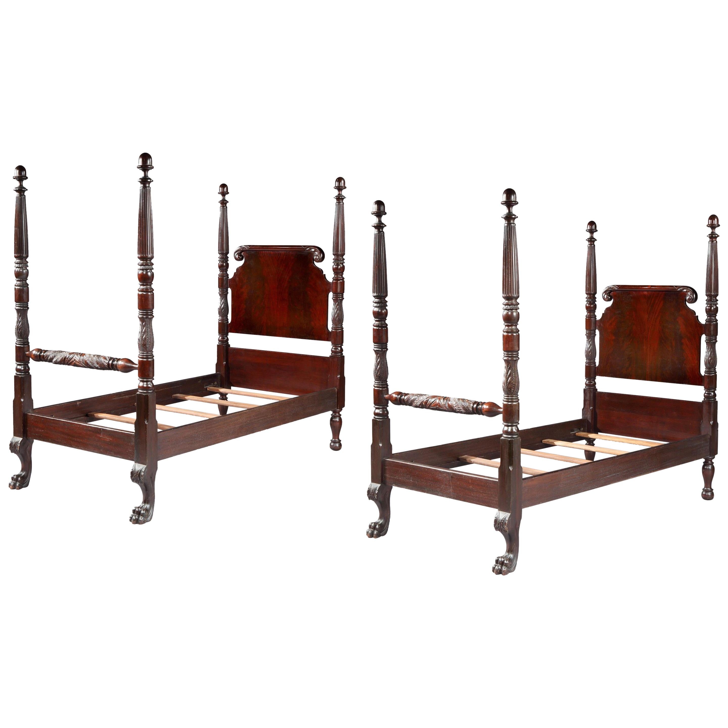 Pair of Beds, 19th Century, American Colonial-Style, Mahogany, ‘Antiquarian’ For Sale