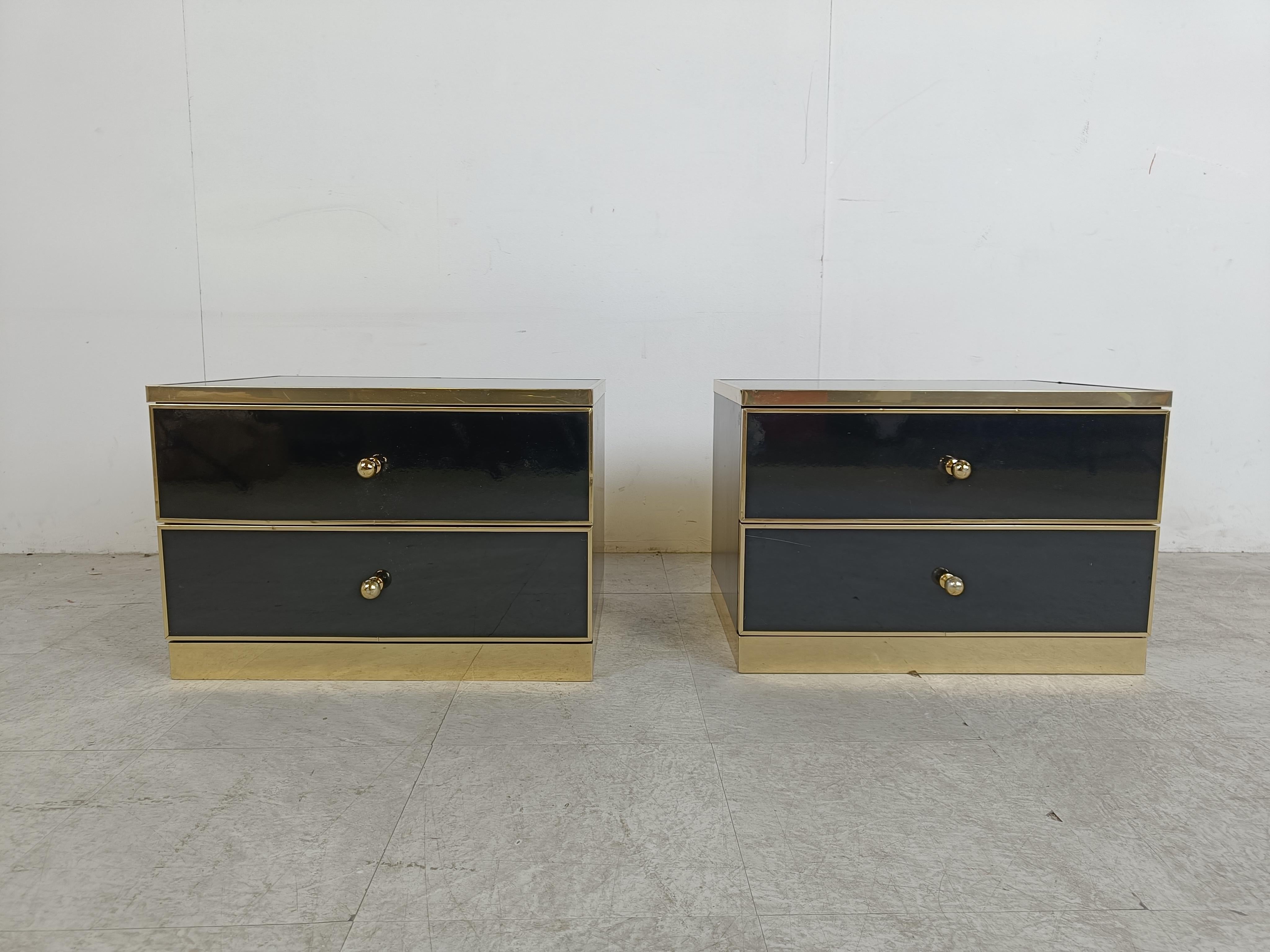 Italian Pair of bedside cabinets, 1970s