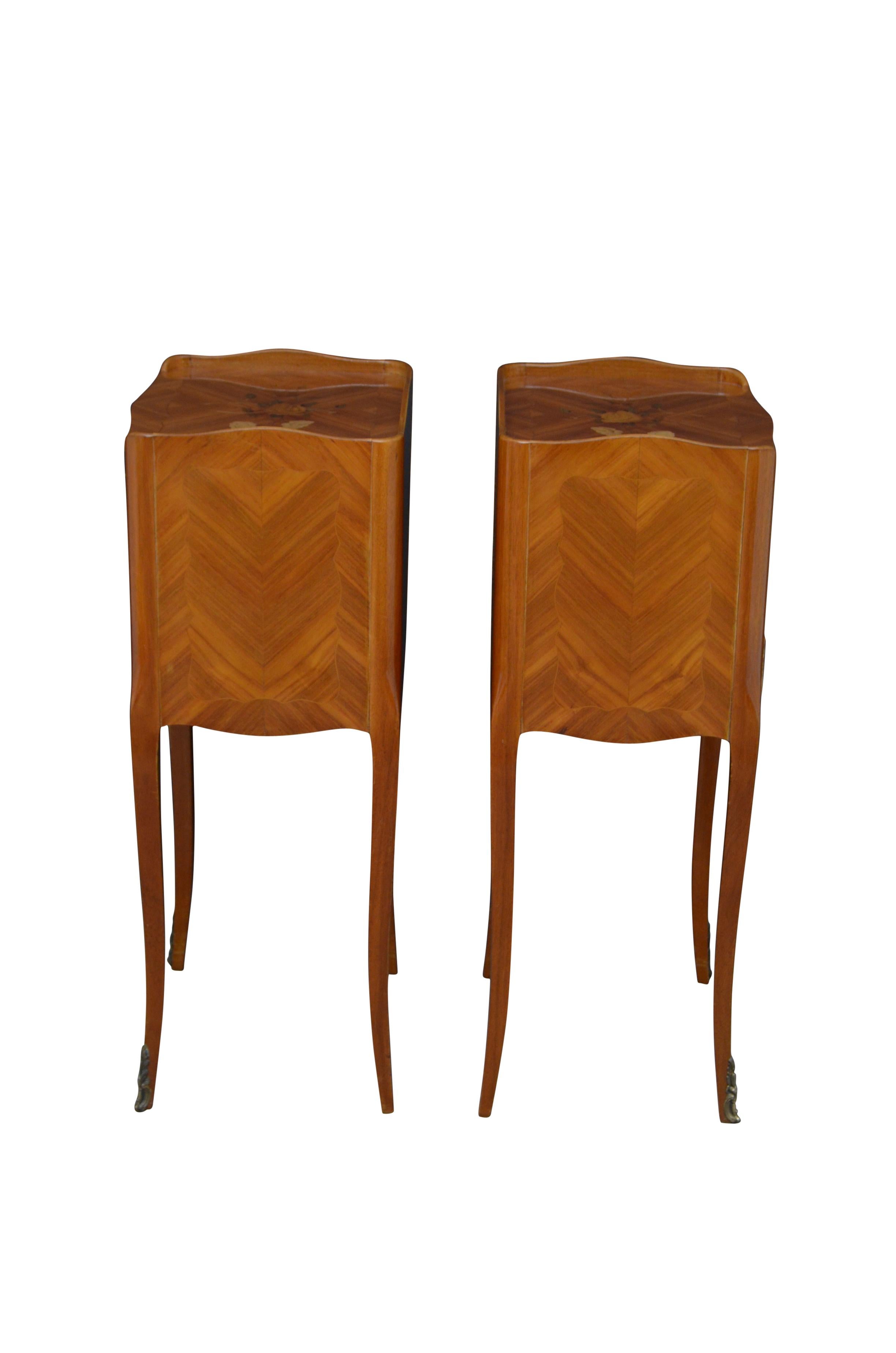 20th Century Pair of Bedside Cabinets For Sale