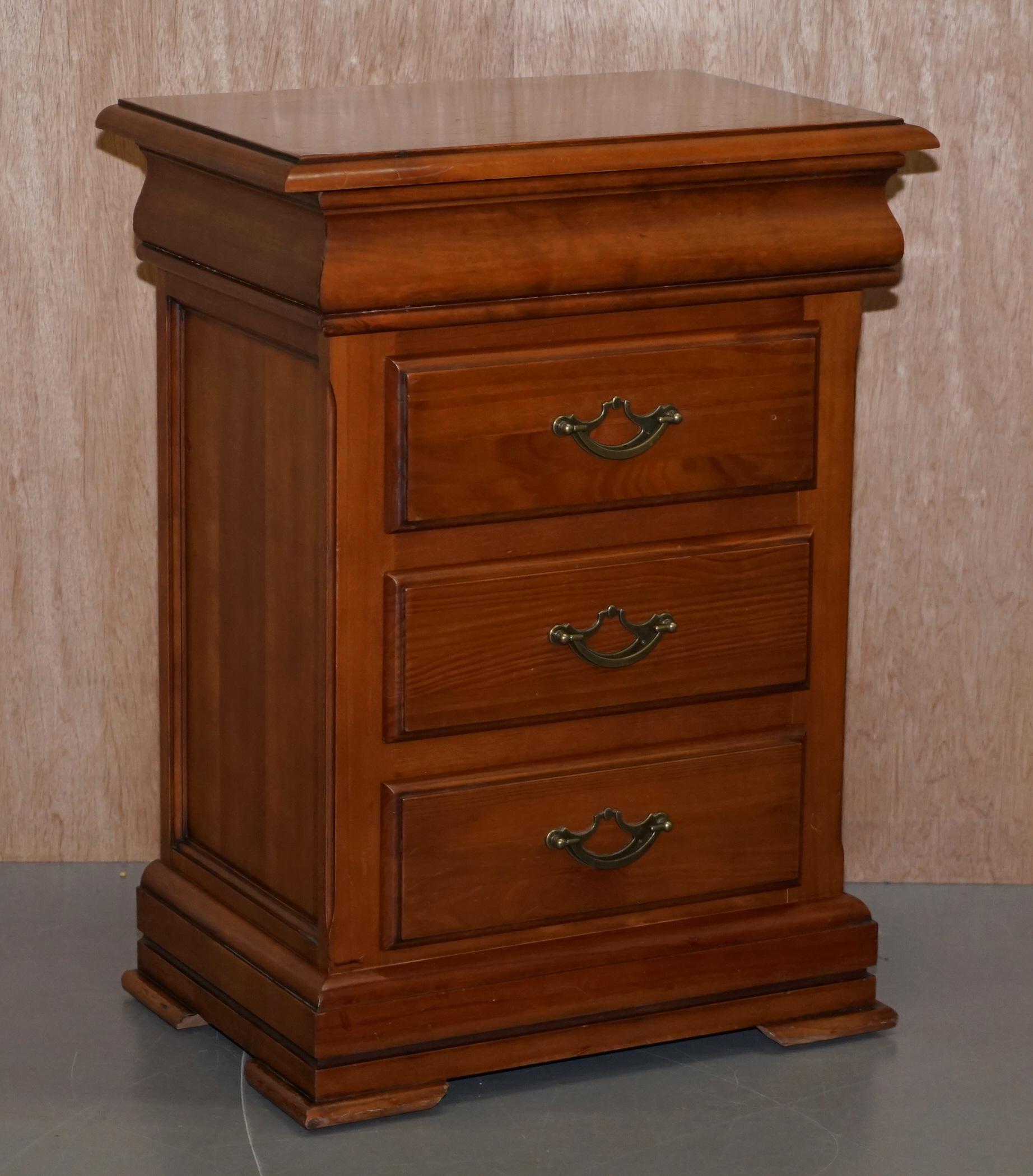 We are delighted to offer for sale this lovely pair of bedside tables with four drawers each and cheery colour wood

We have cleaned waxed and polished them from top to bottom, the frames are solid, they have the odd mark or scratch here of there