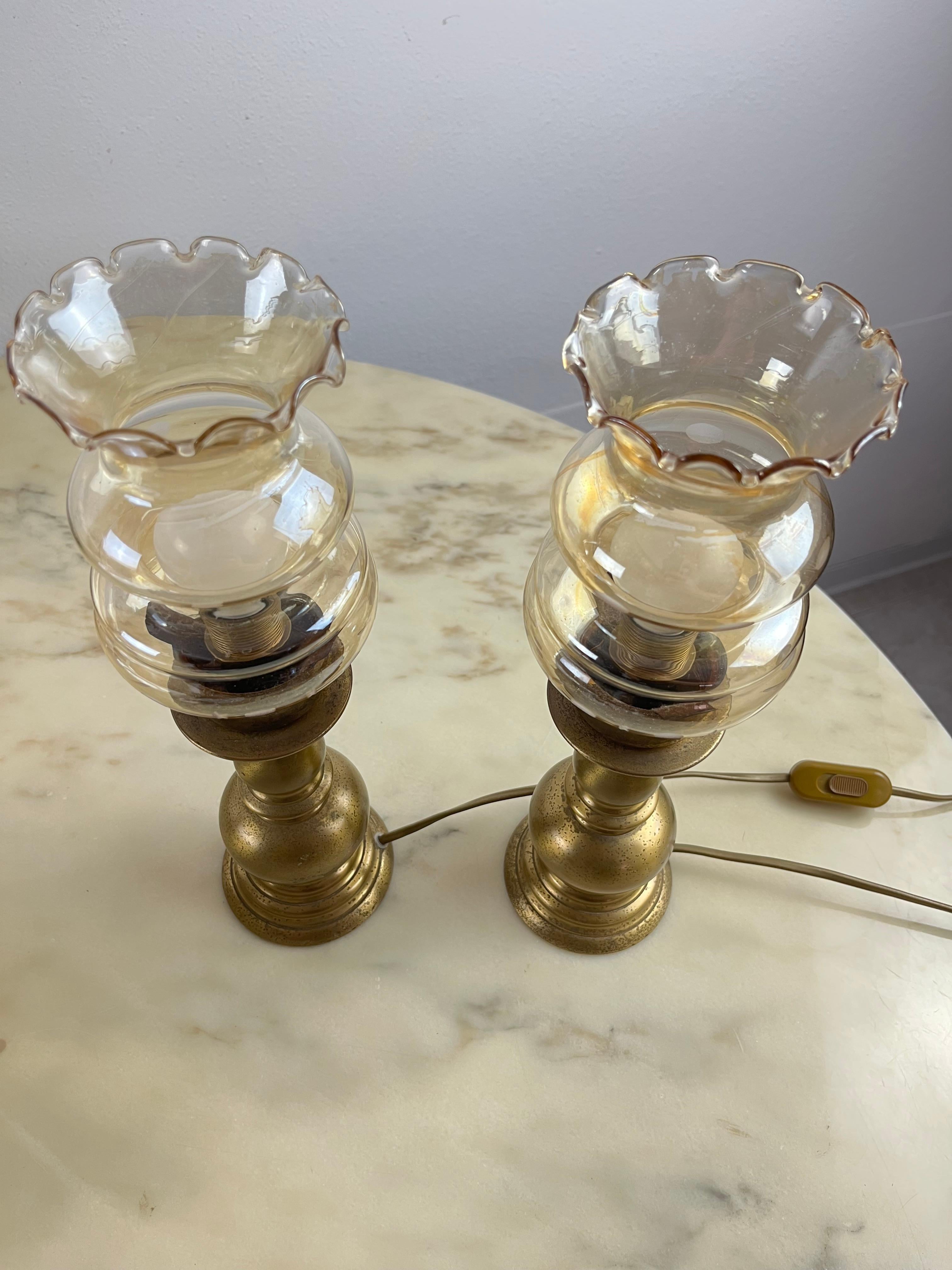  Pair of Bedside Table Lamps, Brass and Glass, Italy, 80s In Good Condition For Sale In Palermo, IT
