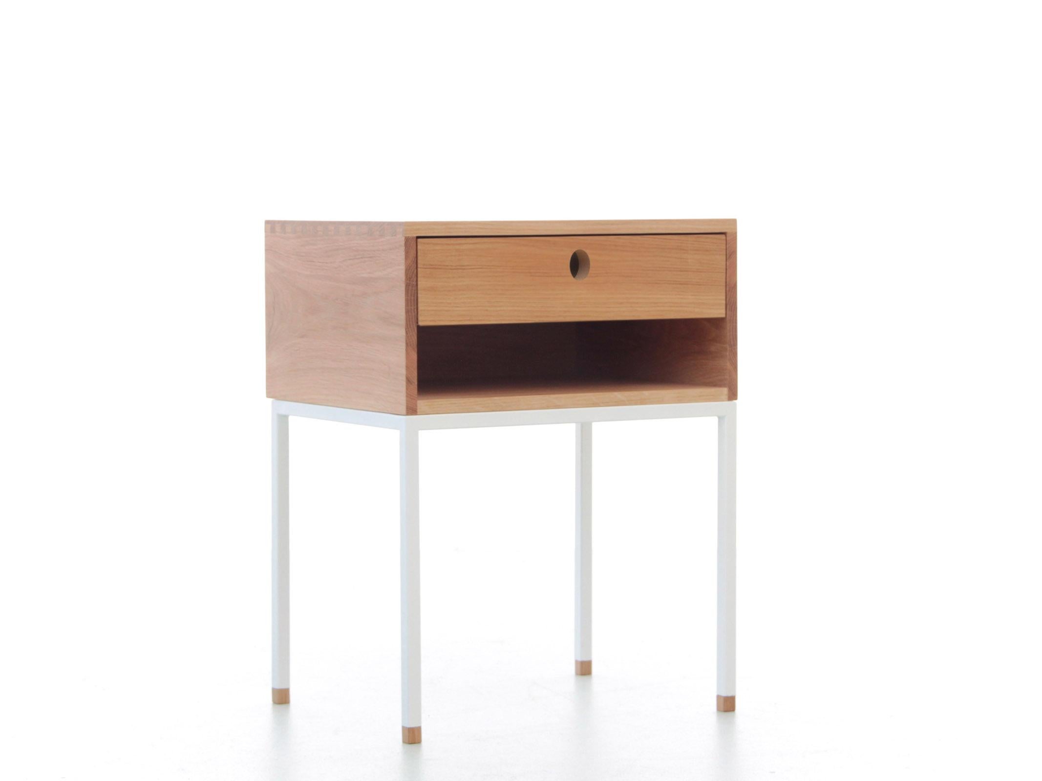 Oak Pair of bedside table model Cosmopol. 1 drawer For Sale