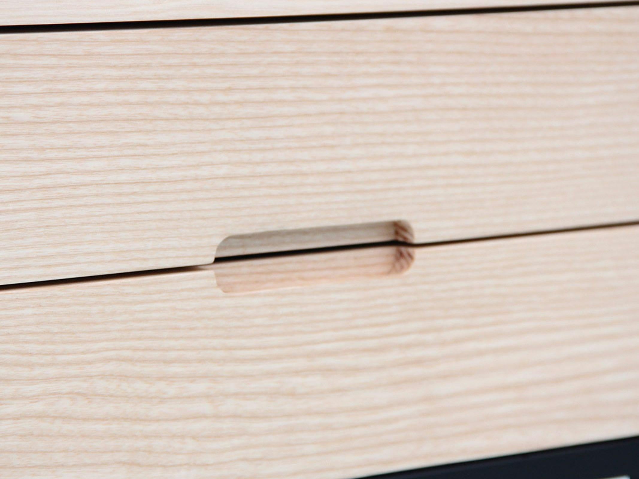Paire de tables de chevet modèle Cosmopol. 2 tiroirs en vente 2