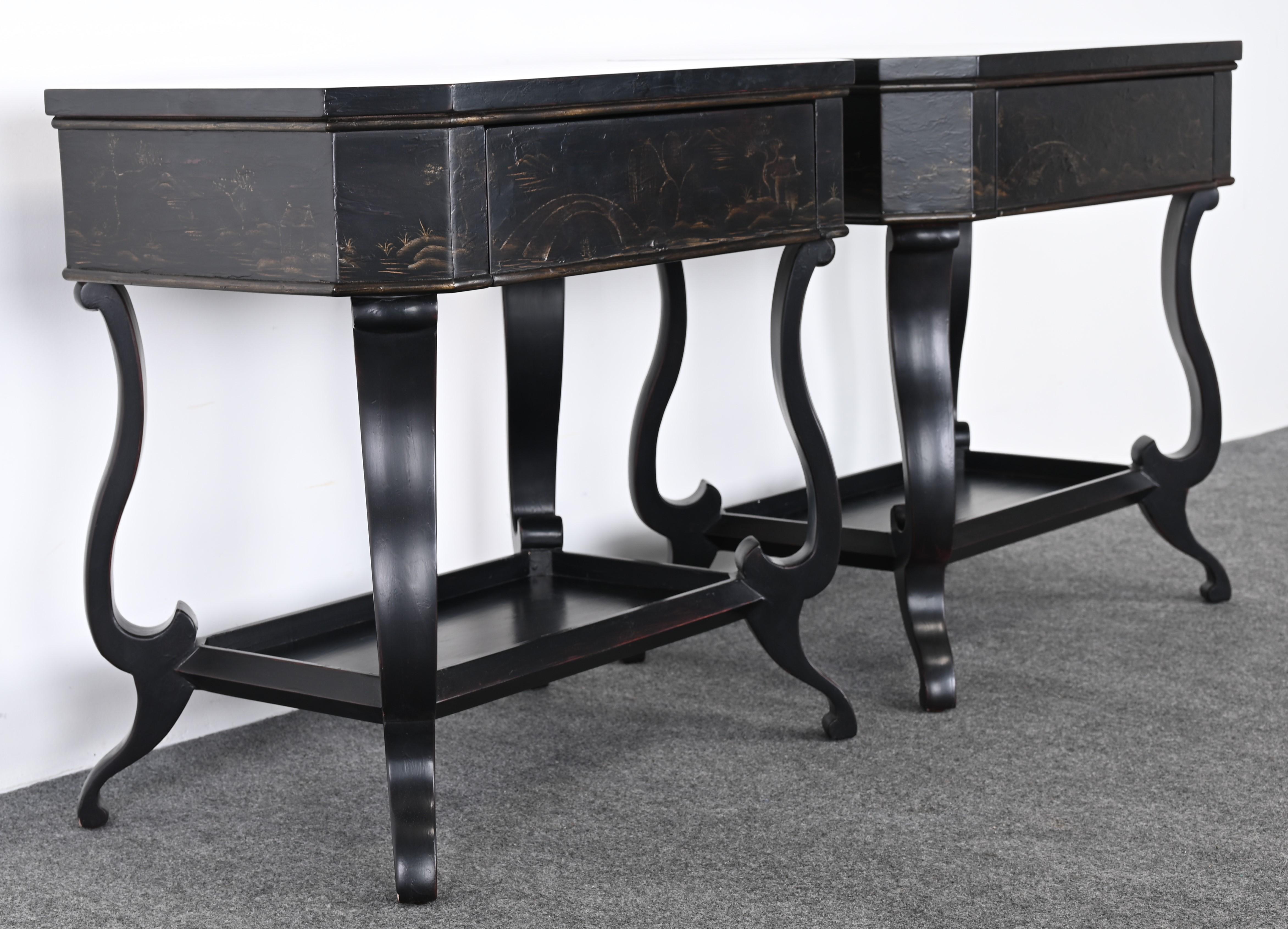 Pair of Bedside Tables by Baker for the Charleston Collection, 20th Century 4