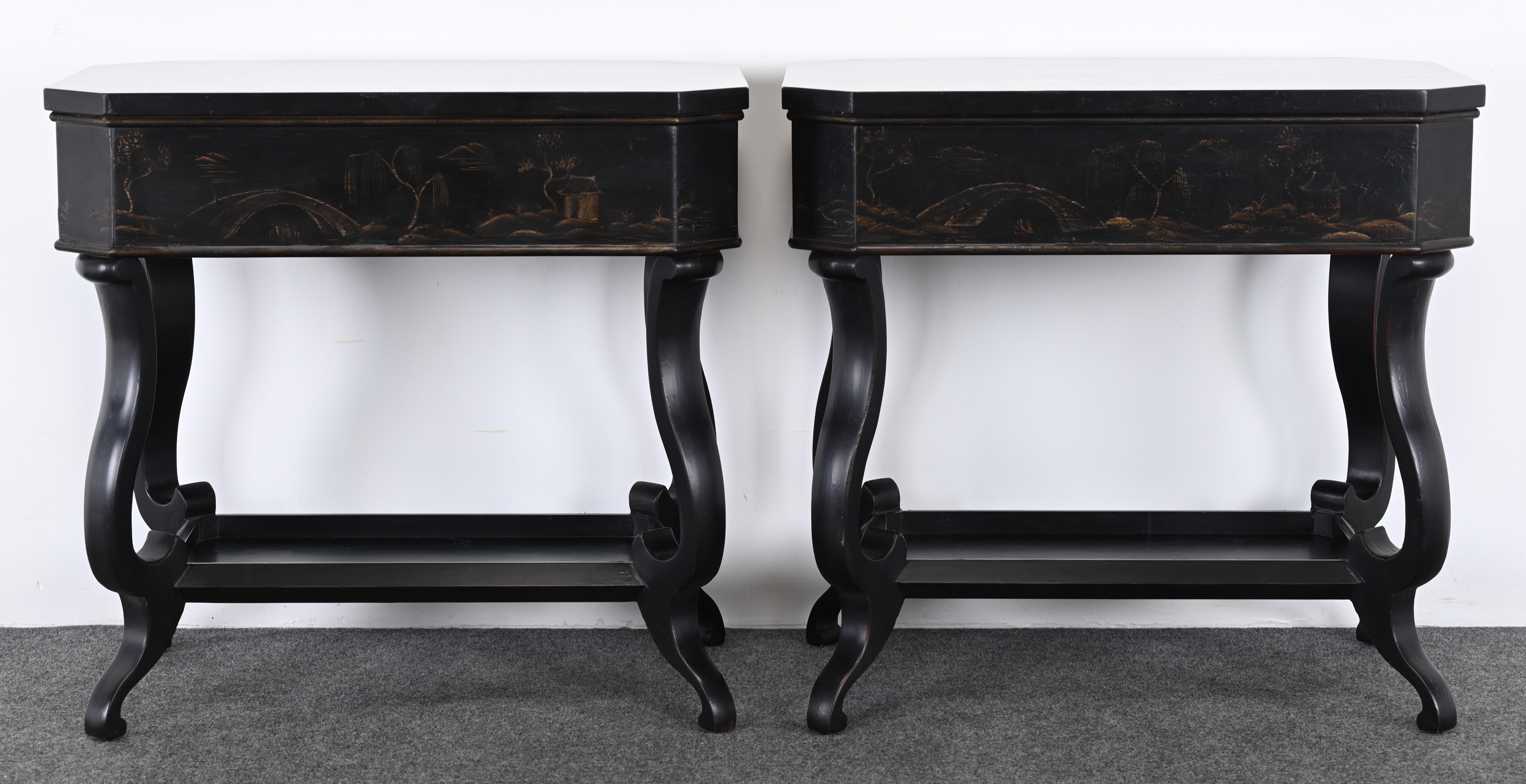 Pair of Bedside Tables by Baker for the Charleston Collection, 20th Century 8