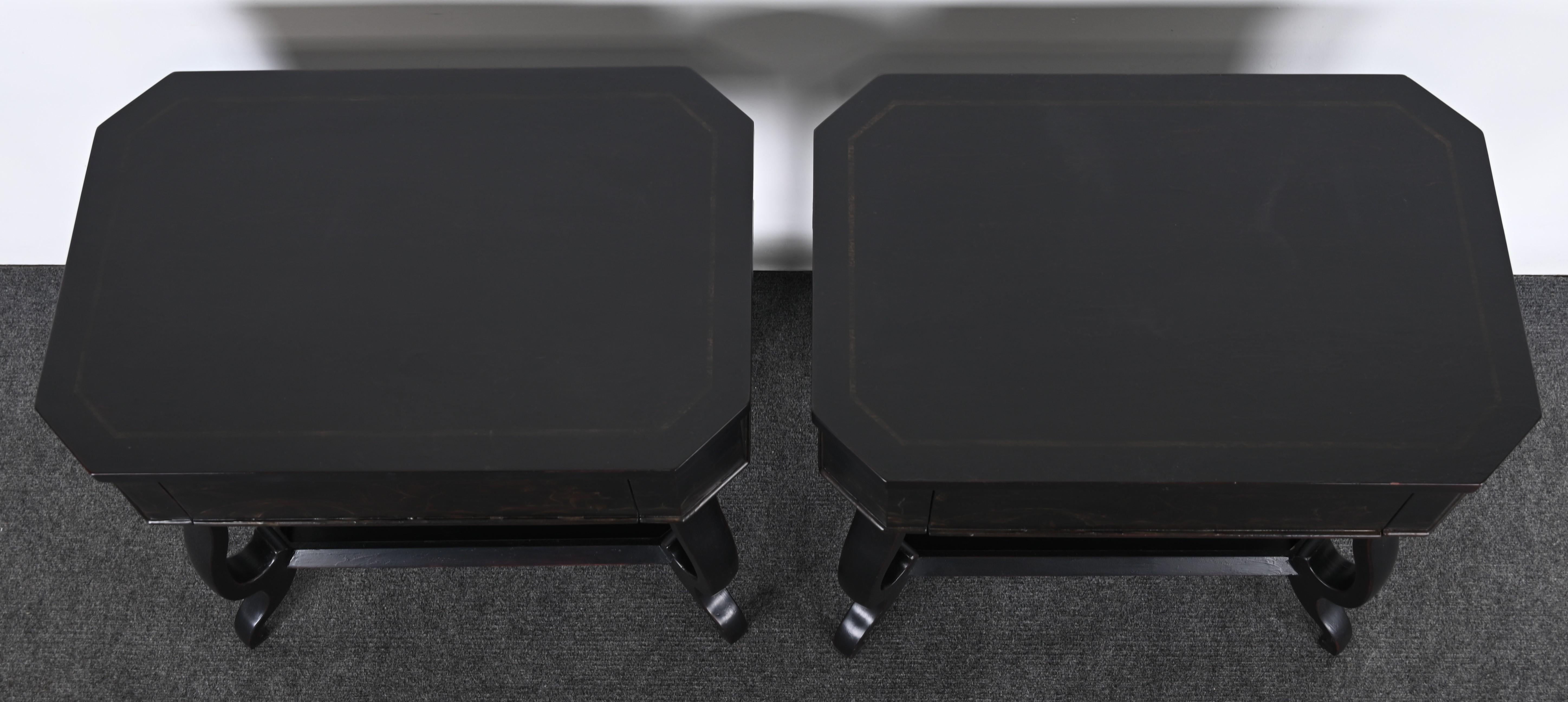 Pair of Bedside Tables by Baker for the Charleston Collection, 20th Century 1