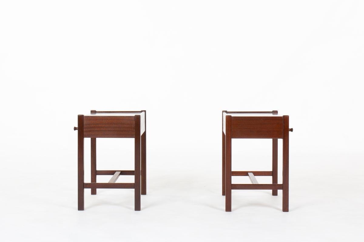 Français Paire de tables de chevet par Jacques Hauville pour Roche Bobois, France, années 1950 en vente