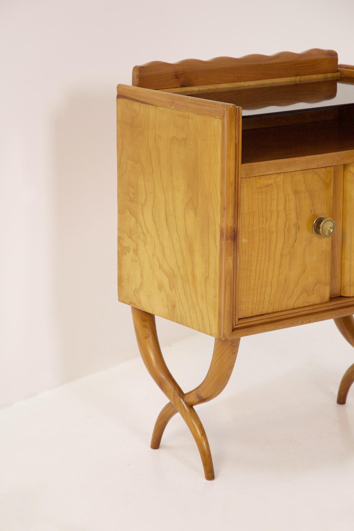 Mid-20th Century Pair of Bedside Tables by Paolo Buffa in Wood Glass and Brass, 1950s
