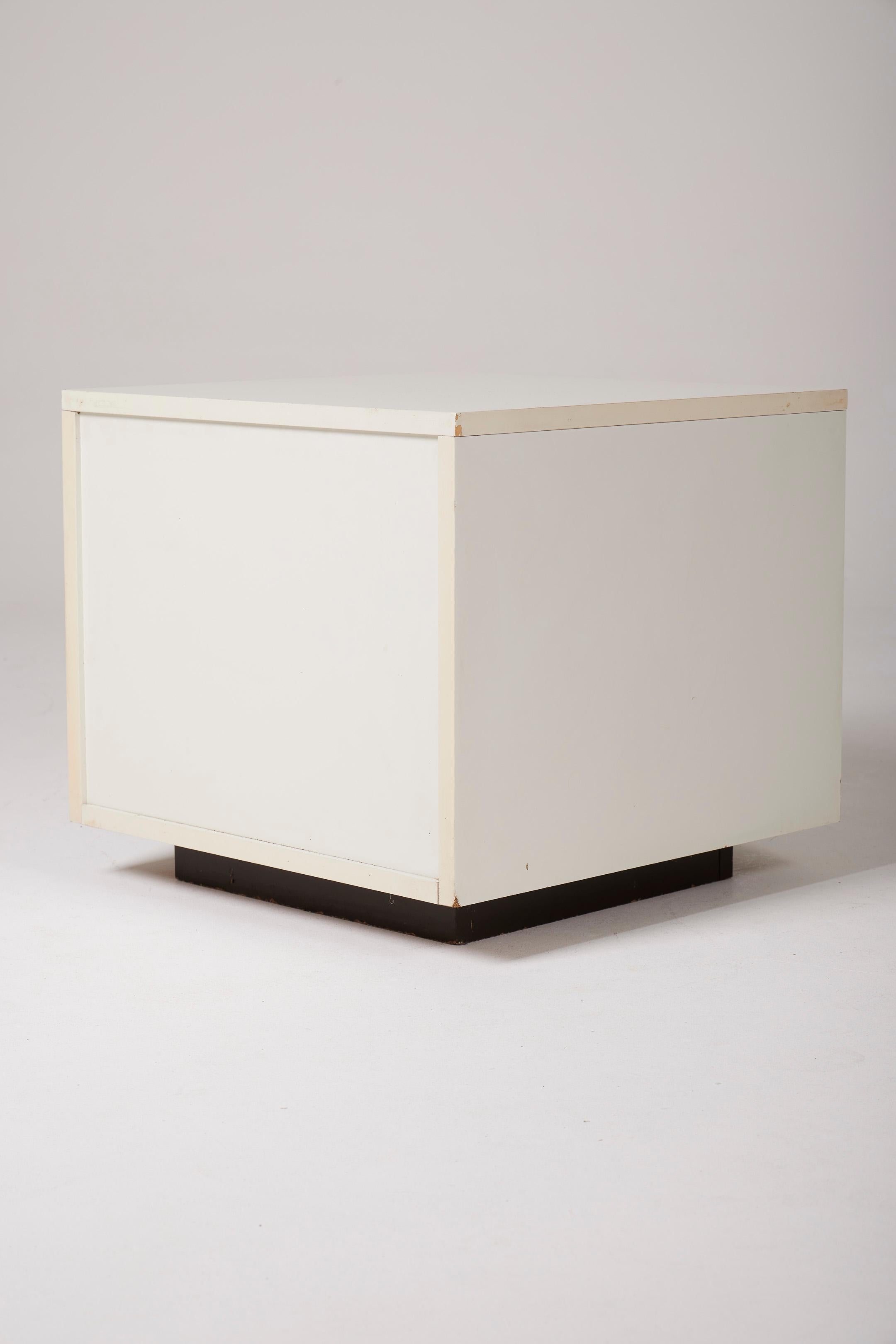 Pair of bedside tables by Raymond Loewy 2