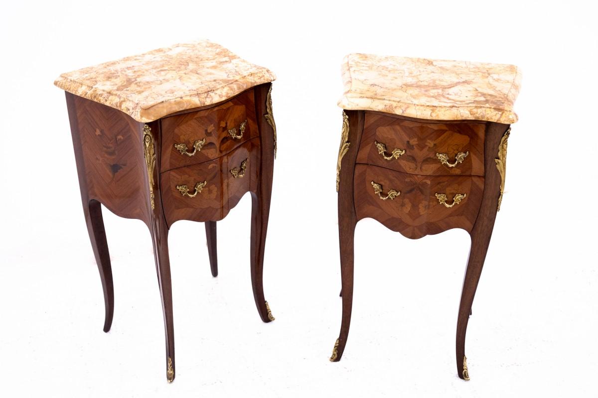 Bedside tables from around 1910, France.

Dimensions: H 76 cm / W 44 cm / D 32 cm