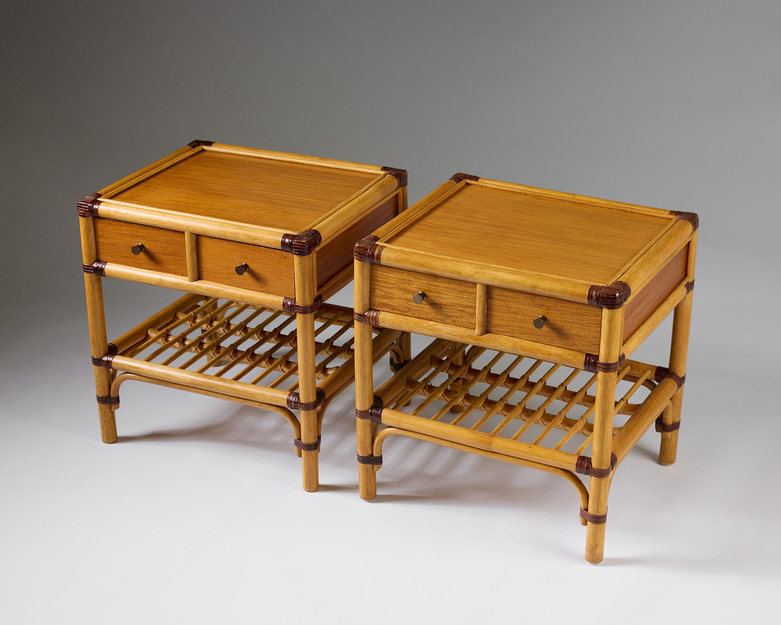 Paar Nachttische für DUX (Metall) im Angebot