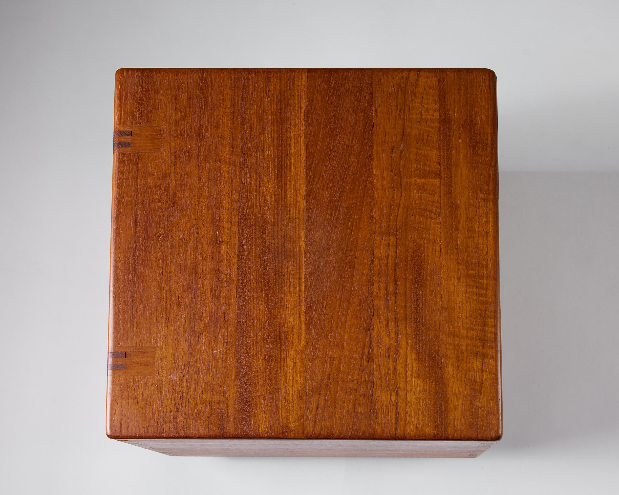 Paar Nachttische für DUX im Angebot 2