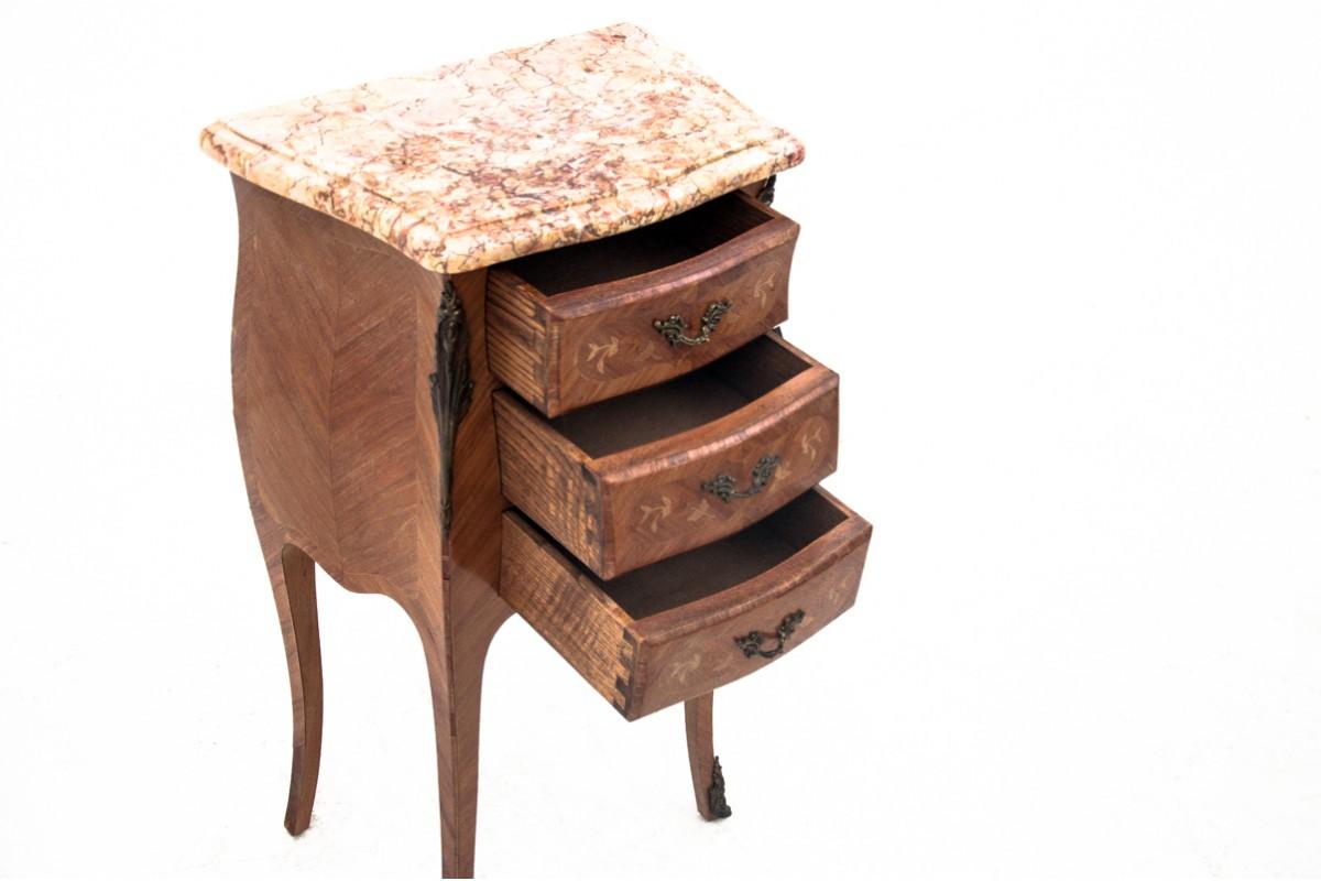 Pair of bedside tables, France, circa 1910. For Sale 2