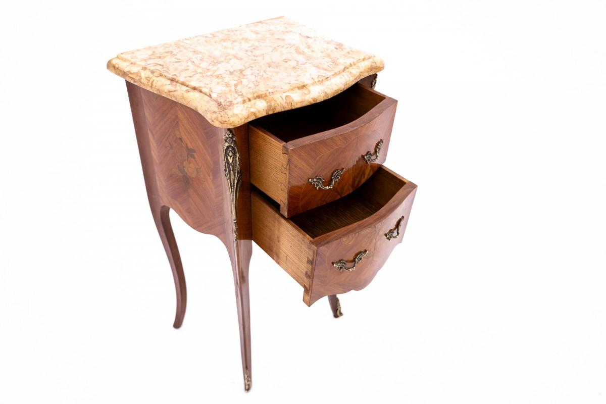 Pair of bedside tables, France, circa 1910 For Sale 2