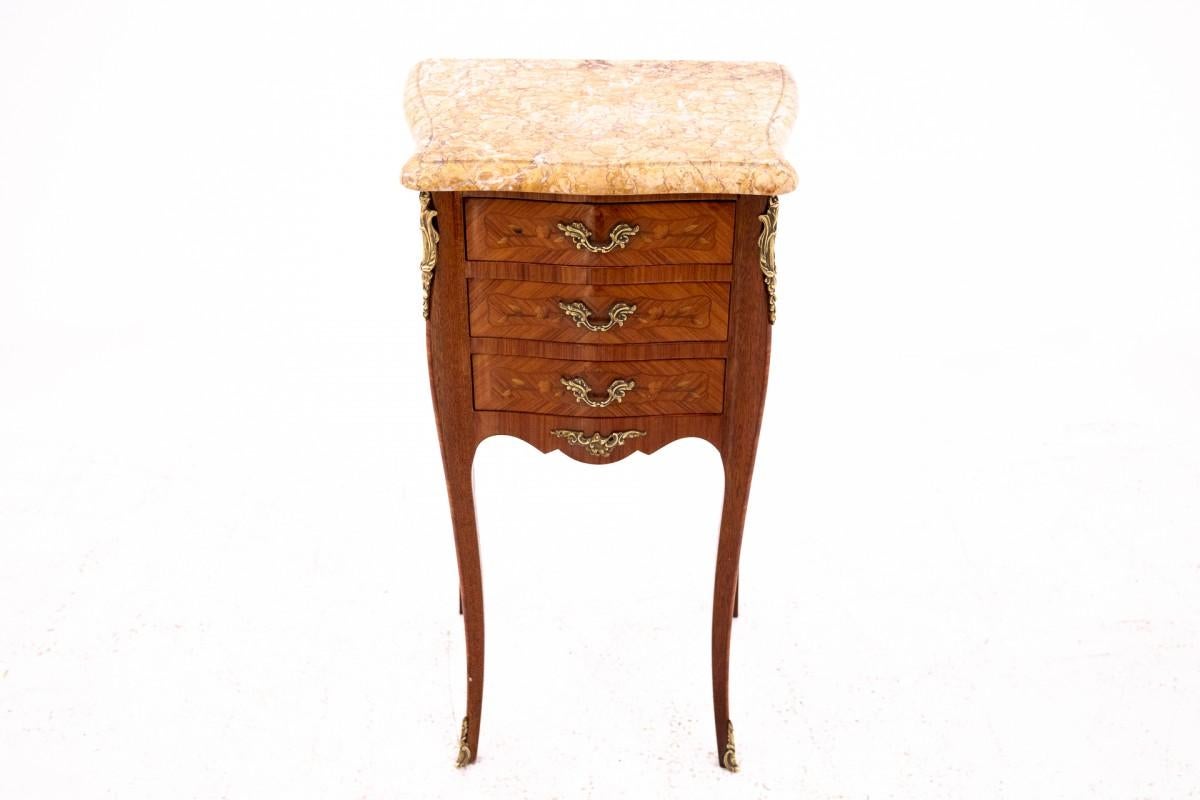 Pair of bedside tables, France, early 20th century. For Sale 2