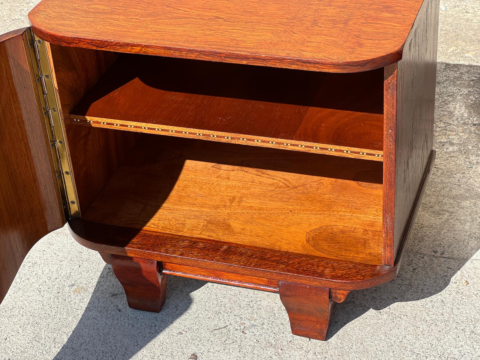 Pair of Bedside Tables French Work, 1940 For Sale 6