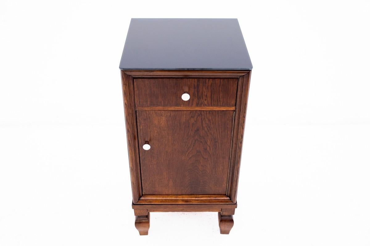 Pair of bedside tables from the early 20th century, Poland. In Good Condition For Sale In Chorzów, PL
