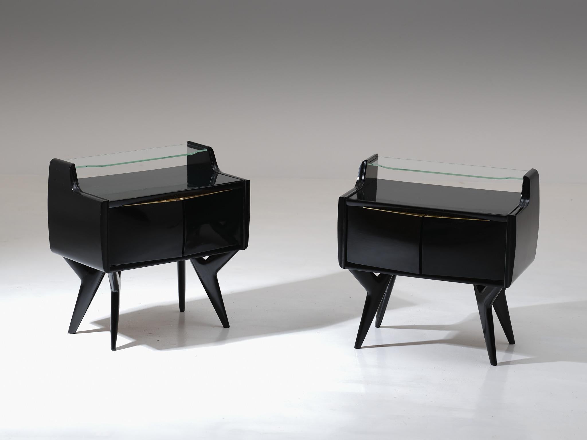 Pair of Bedside Tables in Black Lacquered Wood, Brass and Glass, 1950s 10
