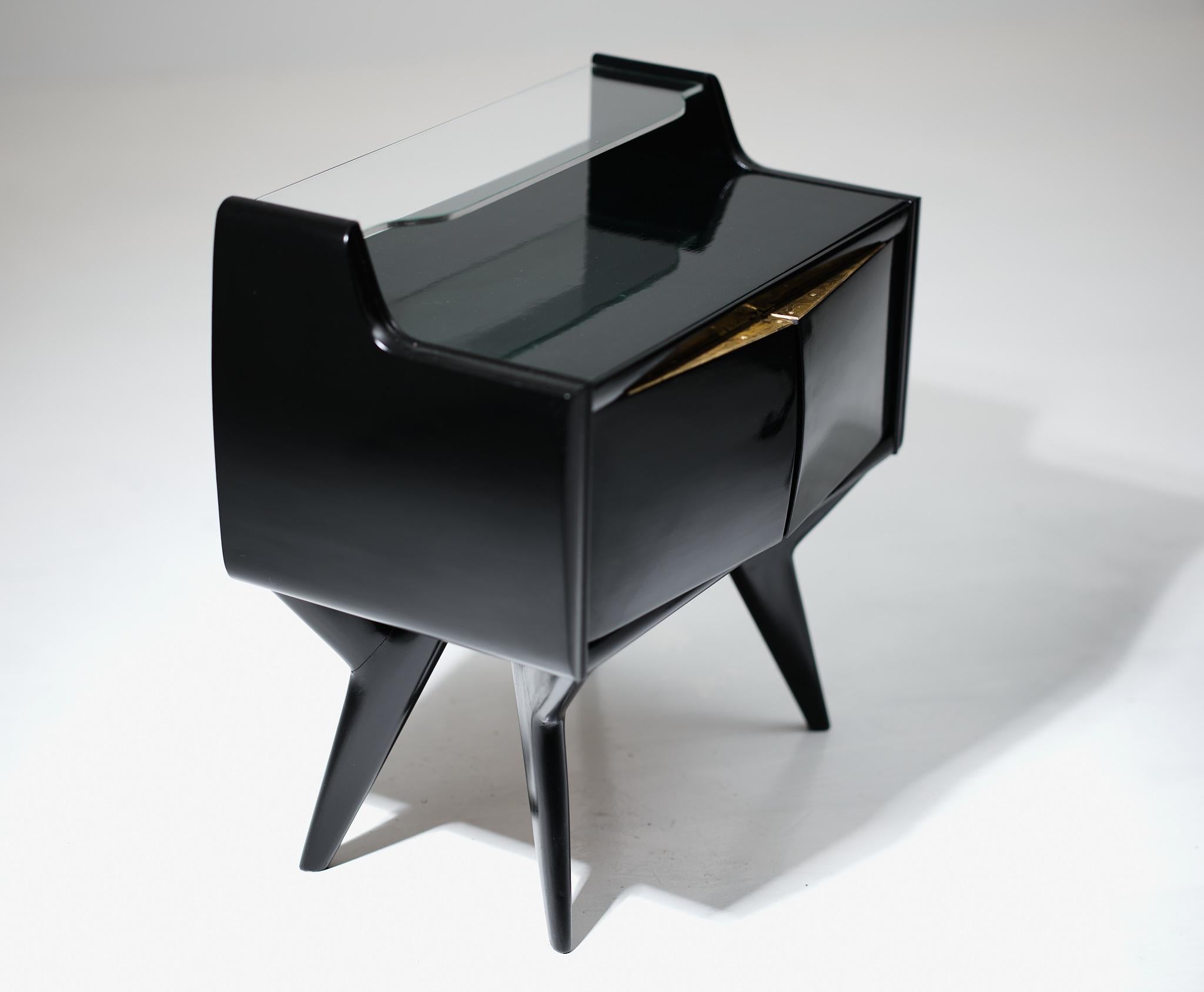 Pair of Bedside Tables in Black Lacquered Wood, Brass and Glass, 1950s 3
