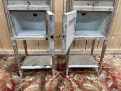 Pair of bedside tables – Louis XVI Style – Painted wood, oak, brass, porcelain