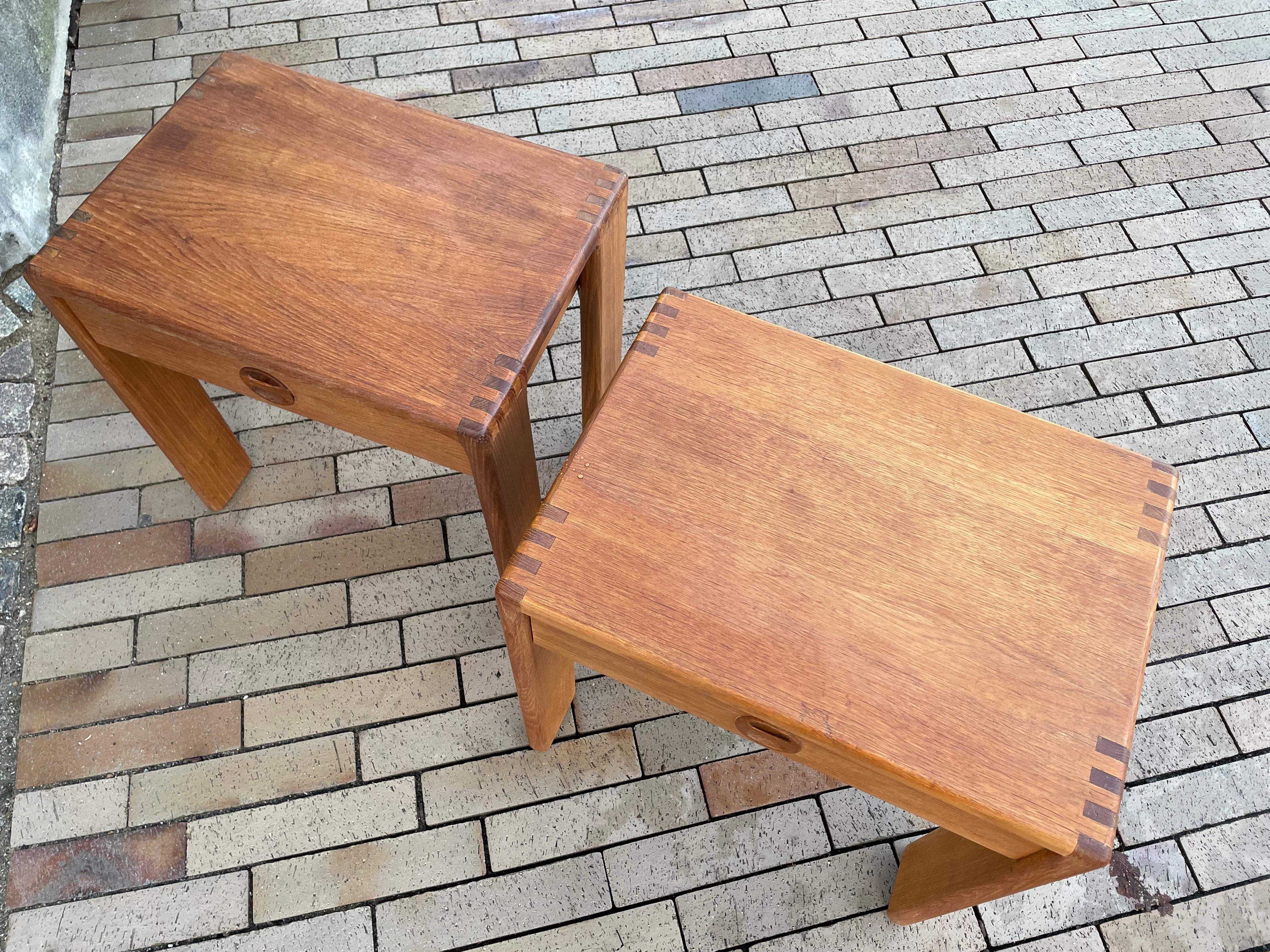 Pair of Bedside Tables Nightstands Oak, Esko Pajamies for Asko Finland 1960s For Sale 10