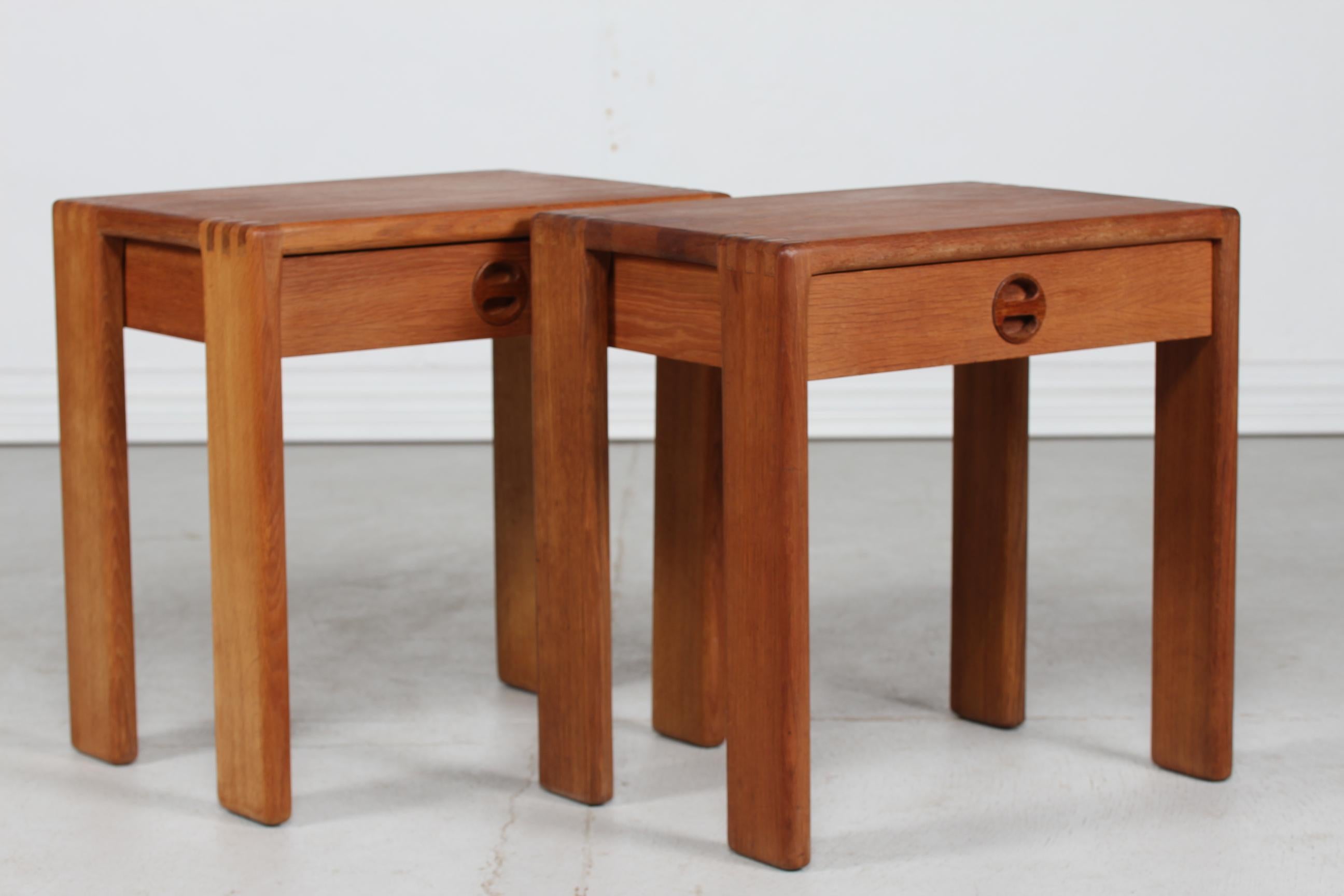 Finnish Pair of Bedside Tables Nightstands Oak, Esko Pajamies for Asko Finland 1960s For Sale