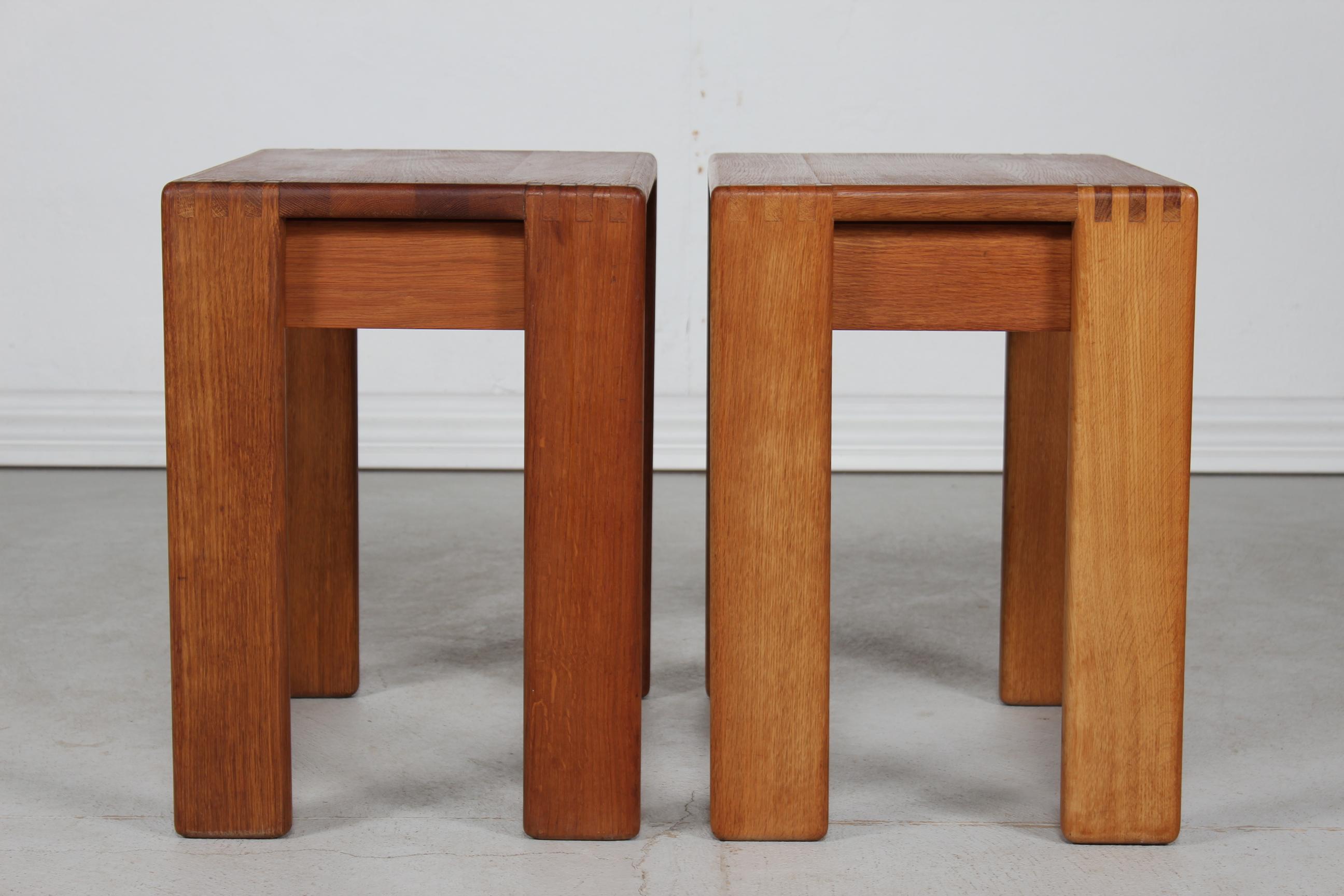 Mid-20th Century Pair of Bedside Tables Nightstands Oak, Esko Pajamies for Asko Finland 1960s For Sale