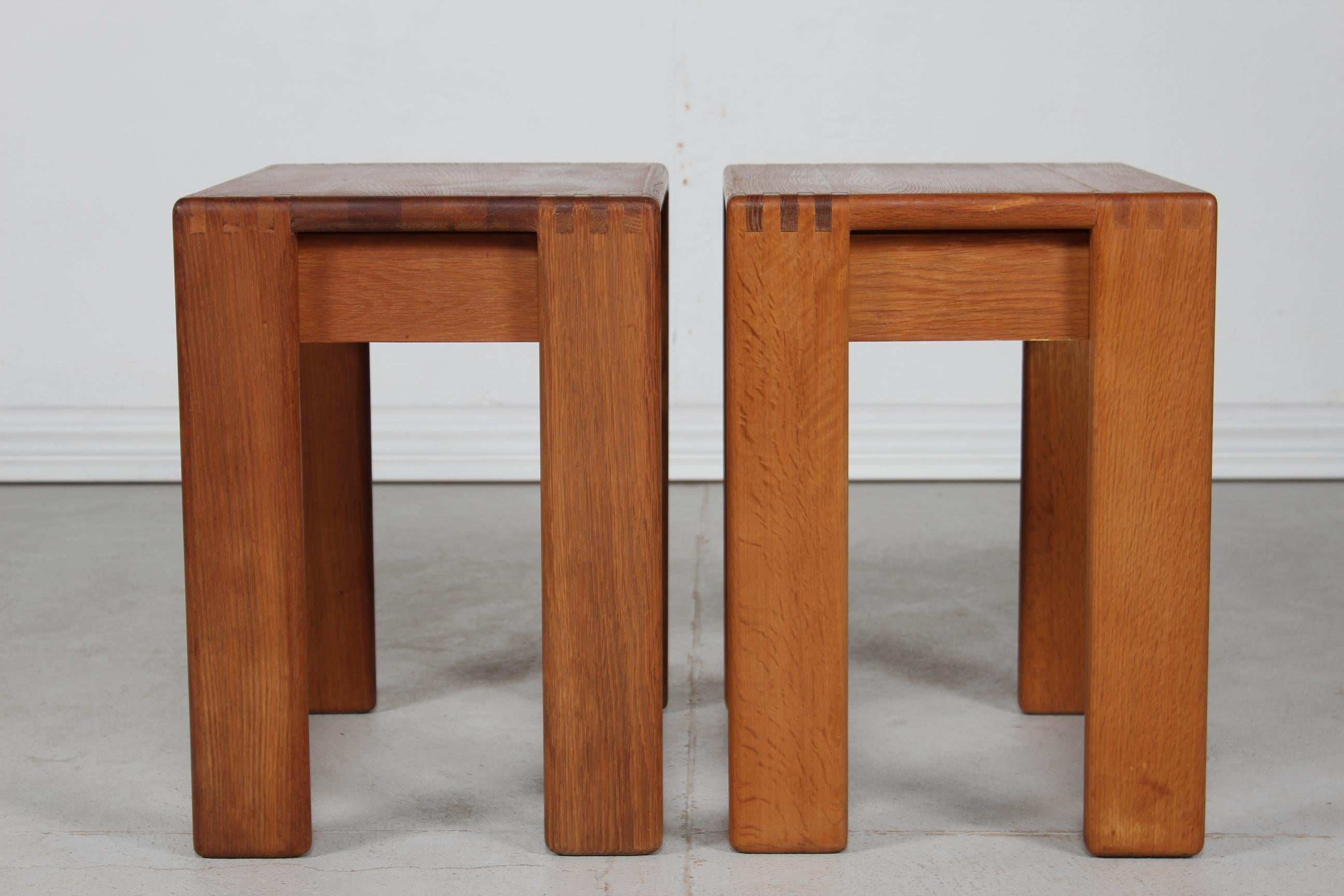 Pair of Bedside Tables Nightstands Oak, Esko Pajamies for Asko Finland 1960s For Sale 2