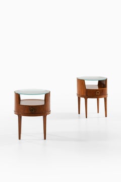 Coppia di comodini / Tavolini in mogano di Axel Larsson, anni '40