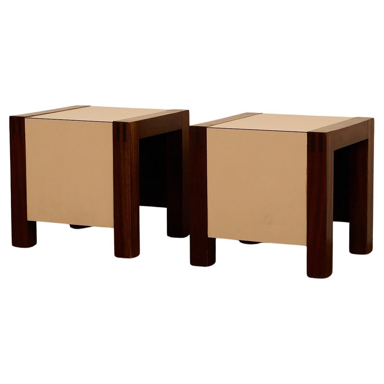 Paar Nachttische/ Hocker im Angebot