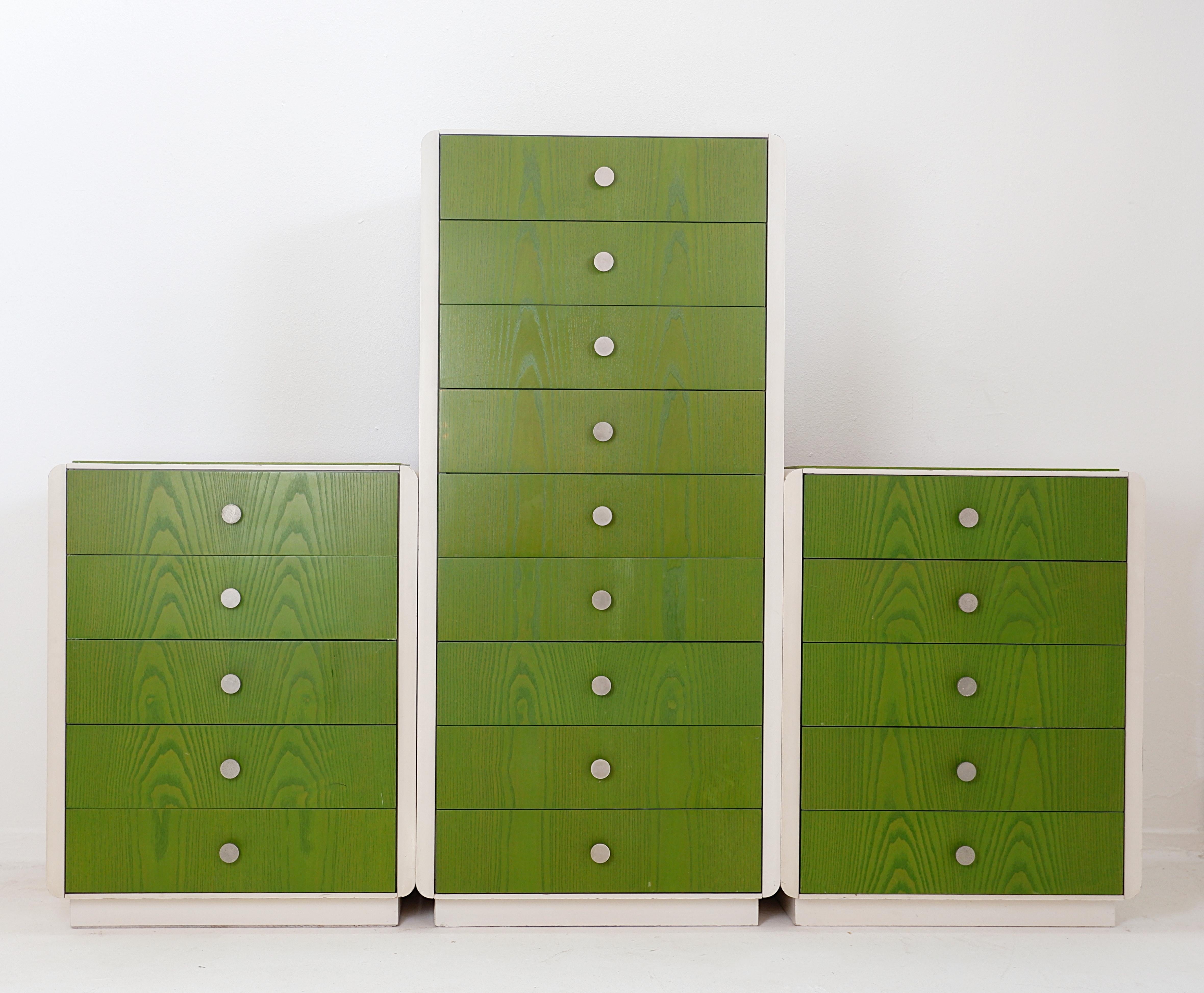 Pair of bedside tables with drawers - 1980s
80s Furnitures - Vintage
Measures : 56x42cm H:71cm 
Weight : 30kg
possibility of purchasing the column unit on request - See photos