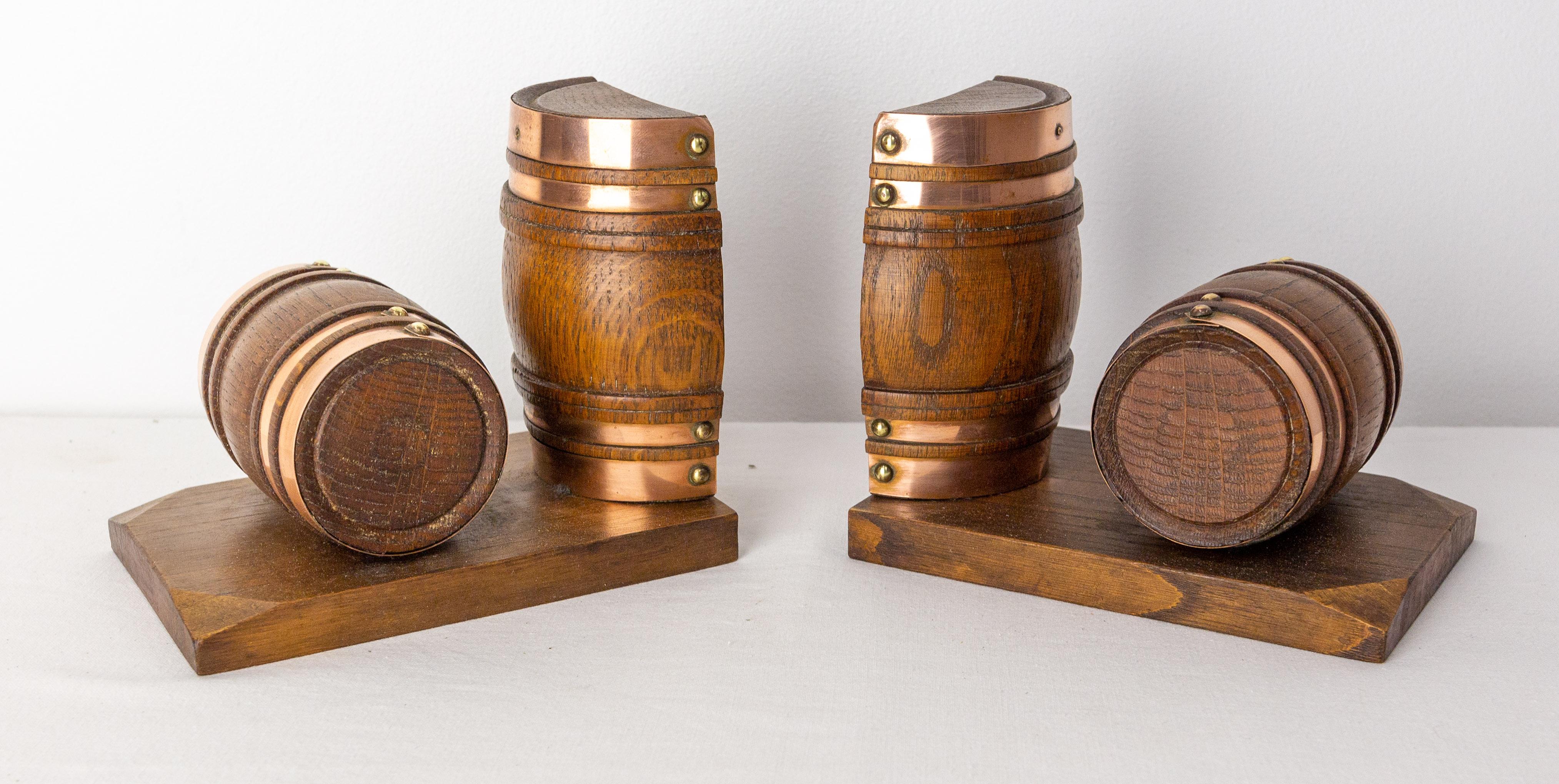 Mid-20th Century Pair of Beech and Copper Barrel Bookends, France, circa 1940 For Sale