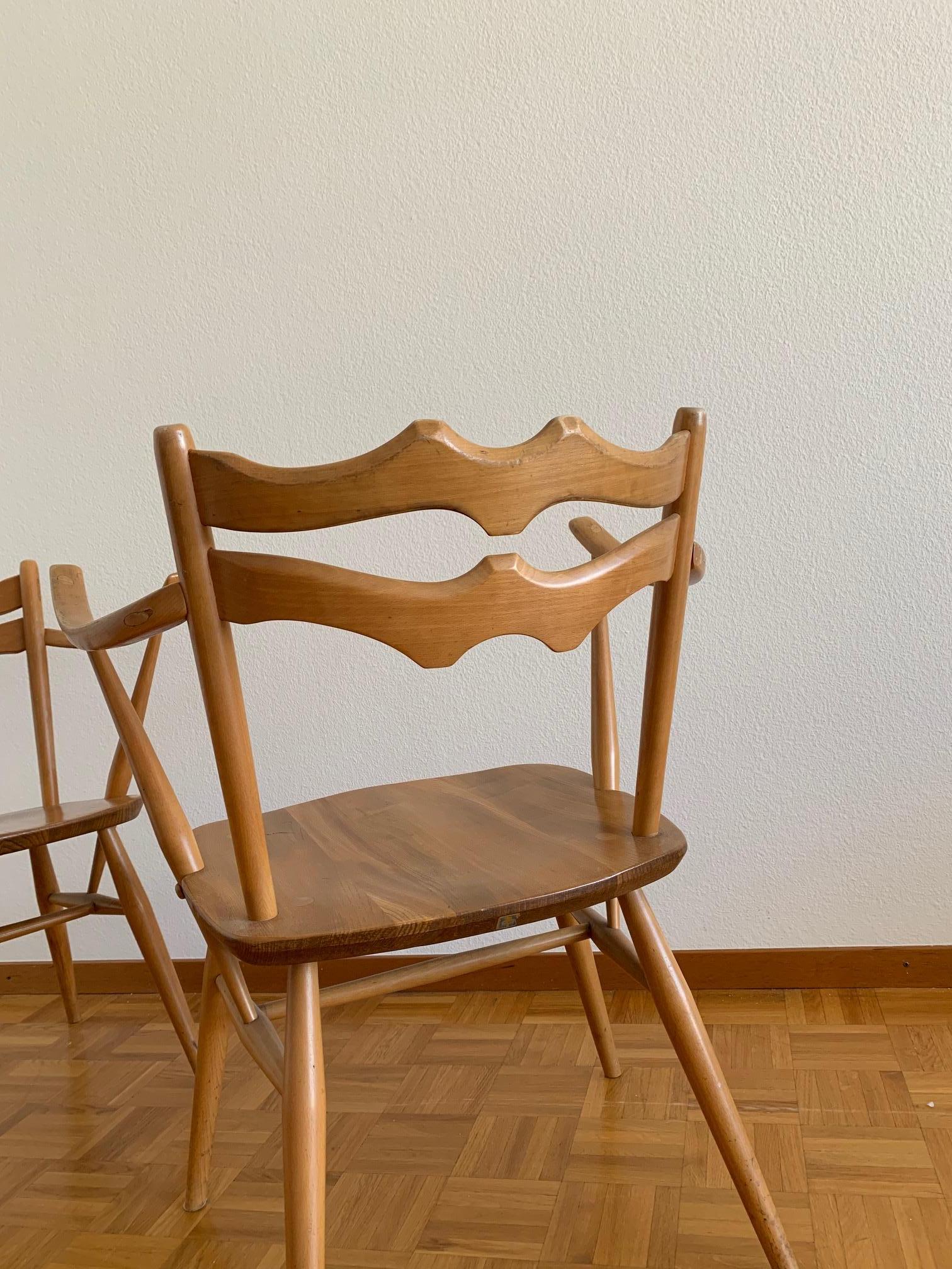 Elegant Pair of Elm and Beech Easy Chairs by Ercol, UK, 1950s. Model 493. For Sale 1