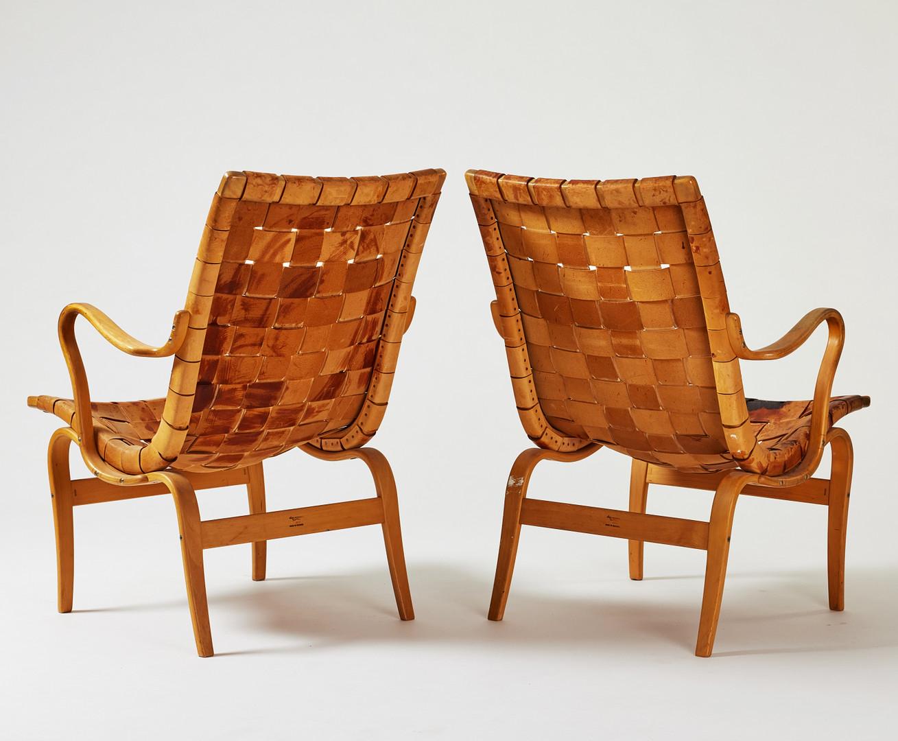 Patiné Paire de chaises de lecture en bois de hêtre et cuir patiné de Bruno Mathsson en vente