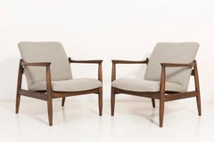 Coppia di poltrone beige, Edmund Homa, anni '60