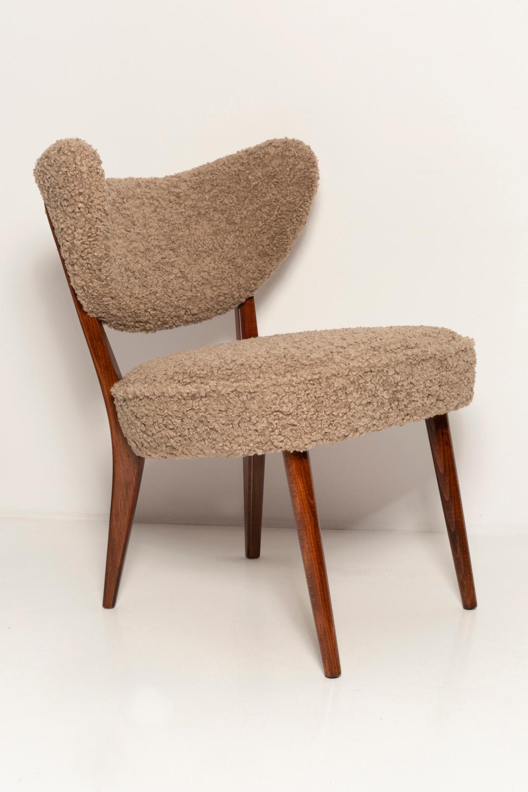 Pair of Beige Boucle Shell Club Chairs, by Vintola Studio, Europe, Poland For Sale 1