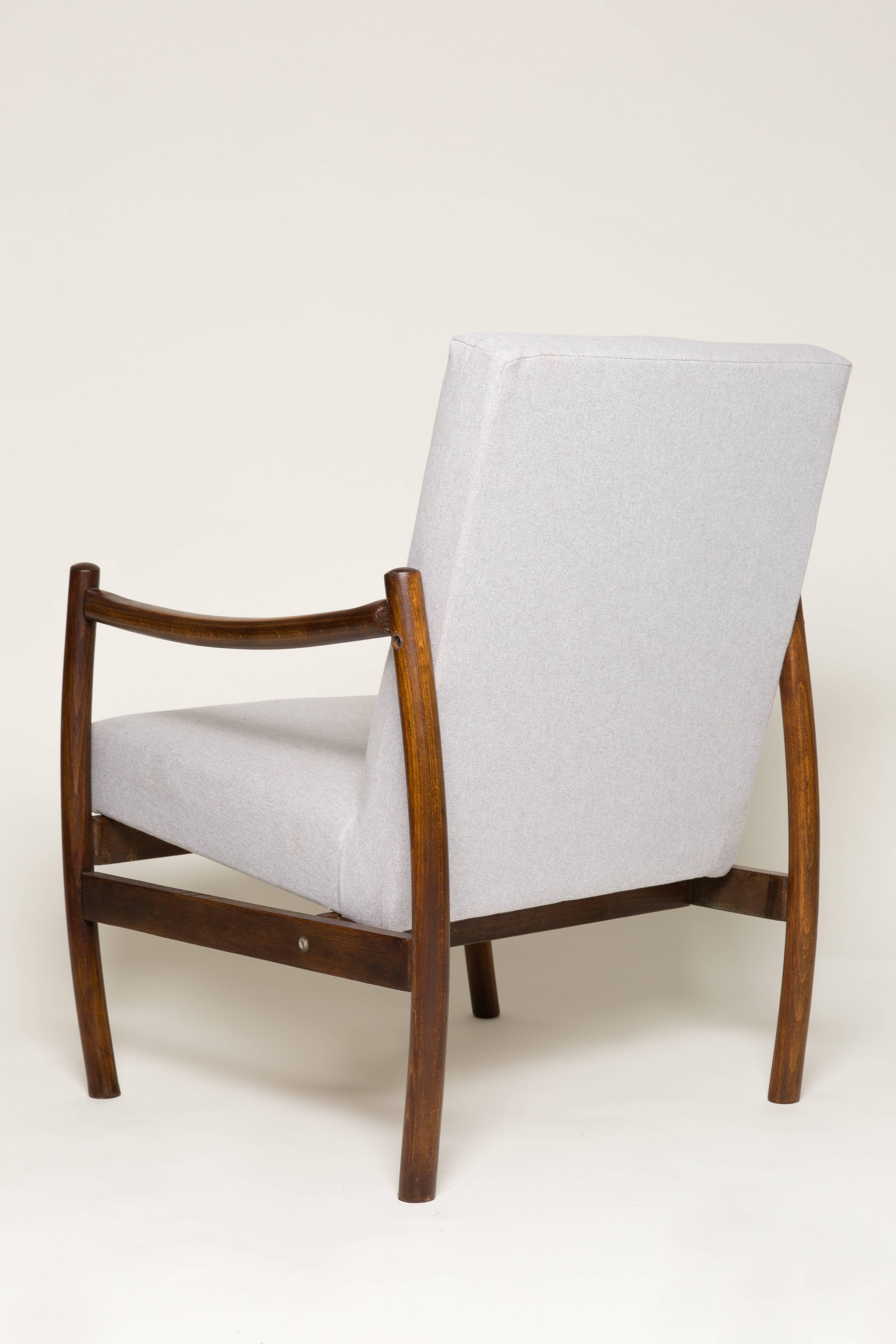 20th Century Pair of Mid Century Beige Club Armchairs, Europe, 1960s For Sale