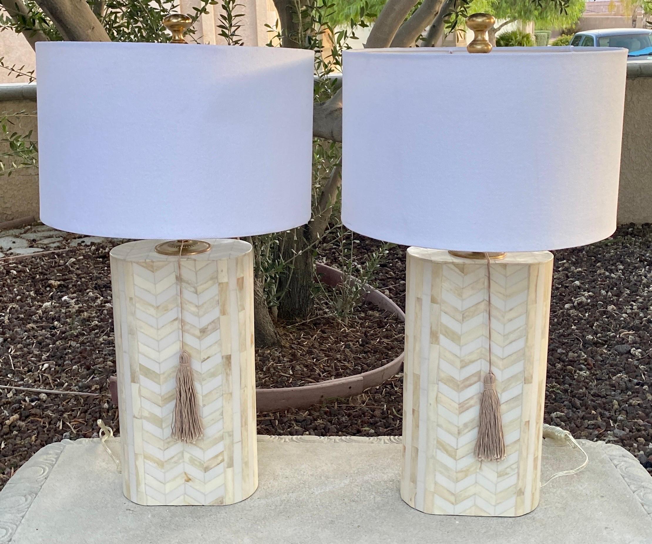 Pair of Beige/Cream Hand Crafted Tessellated Bone & Gold Lamps w/ Shades   2