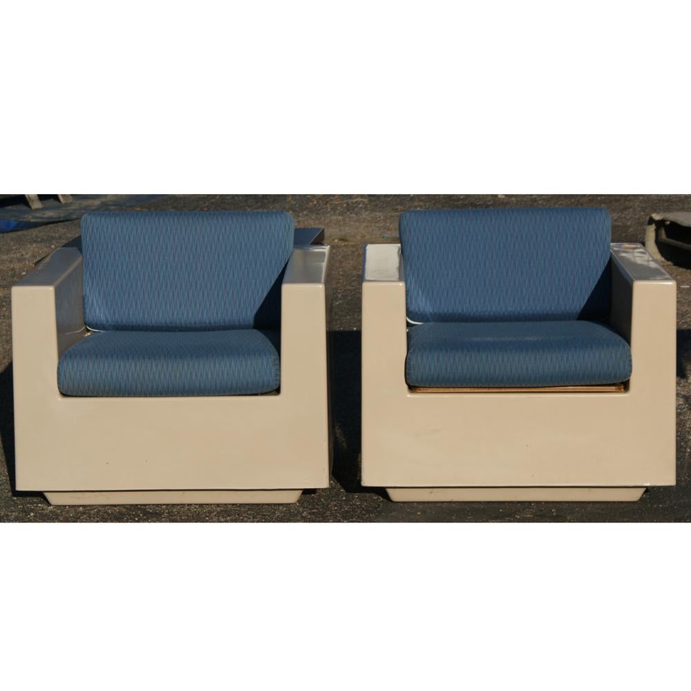 American Pair of Beige Fiberglass Lounge Chairs