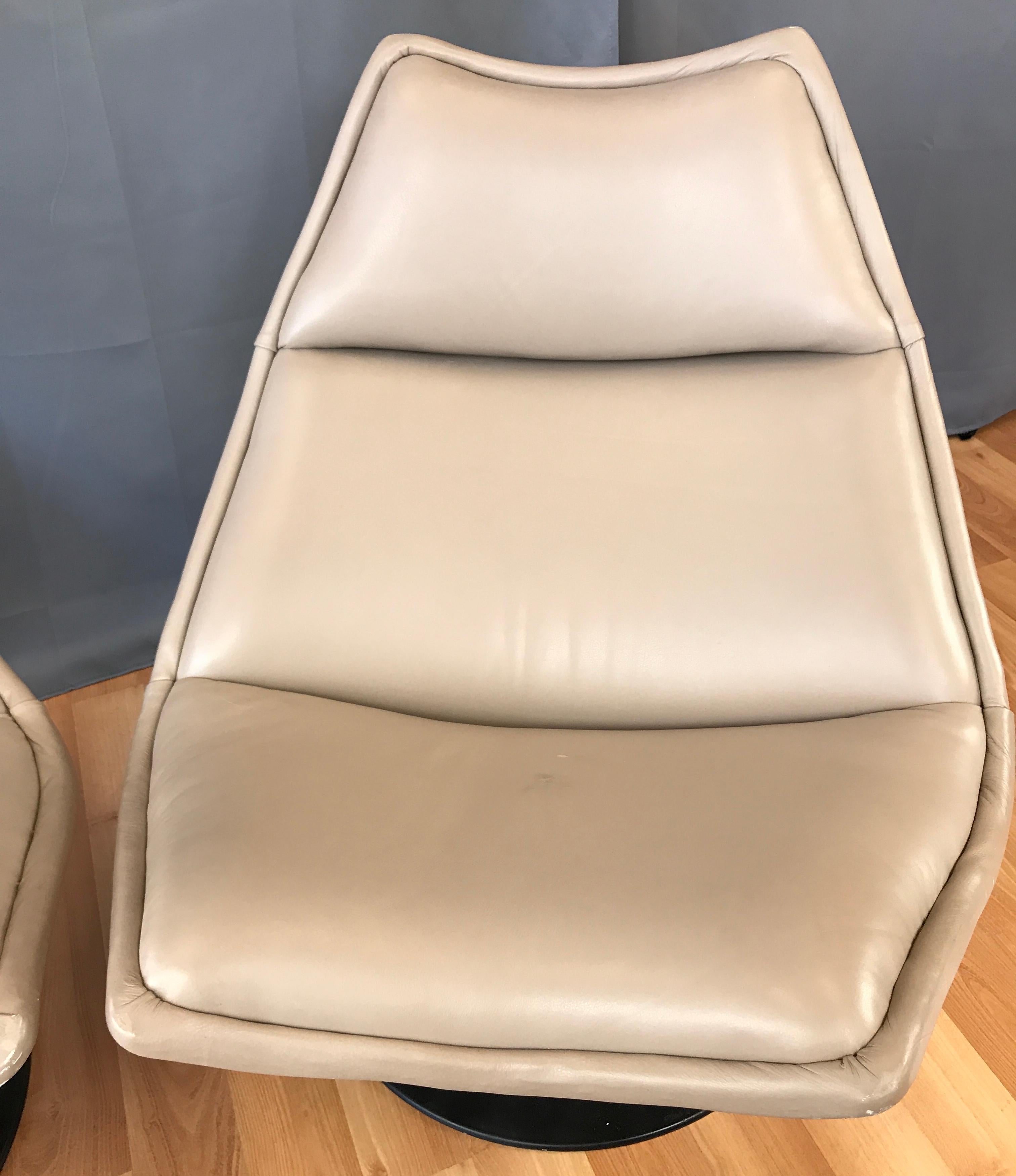 Pair of Geoffrey Harcourt for Artifort F511 Leather Swivel Lounge Chairs, 1970s 10