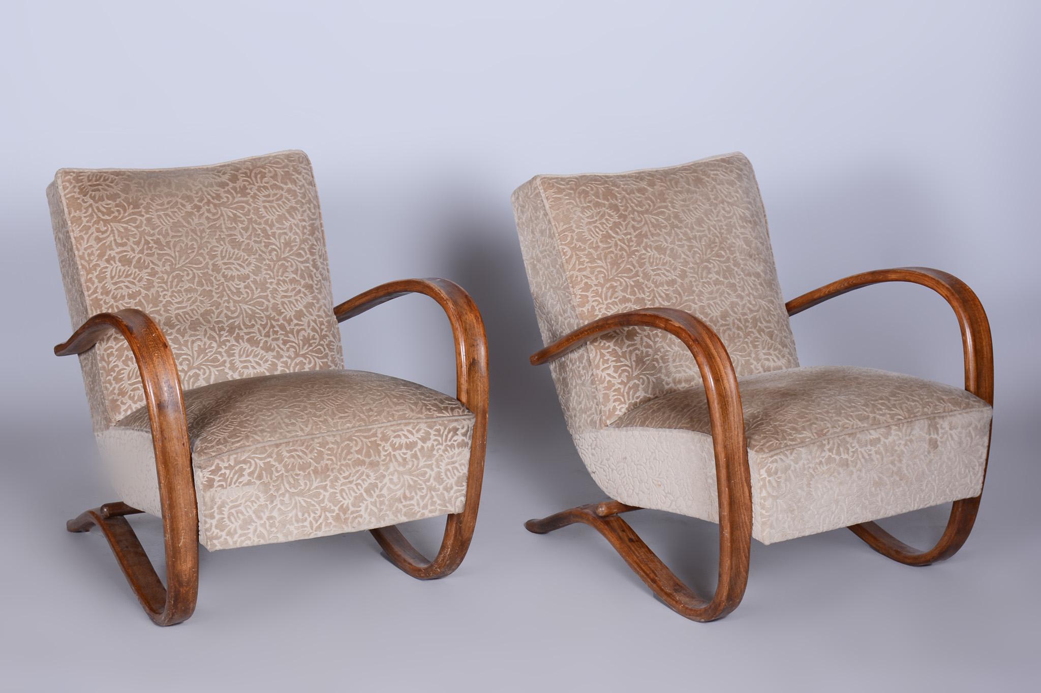 Art Deco Pair of Beige H-269 Armchairs Designed by Jindrich Halabala for UP Zavody, 1930s For Sale