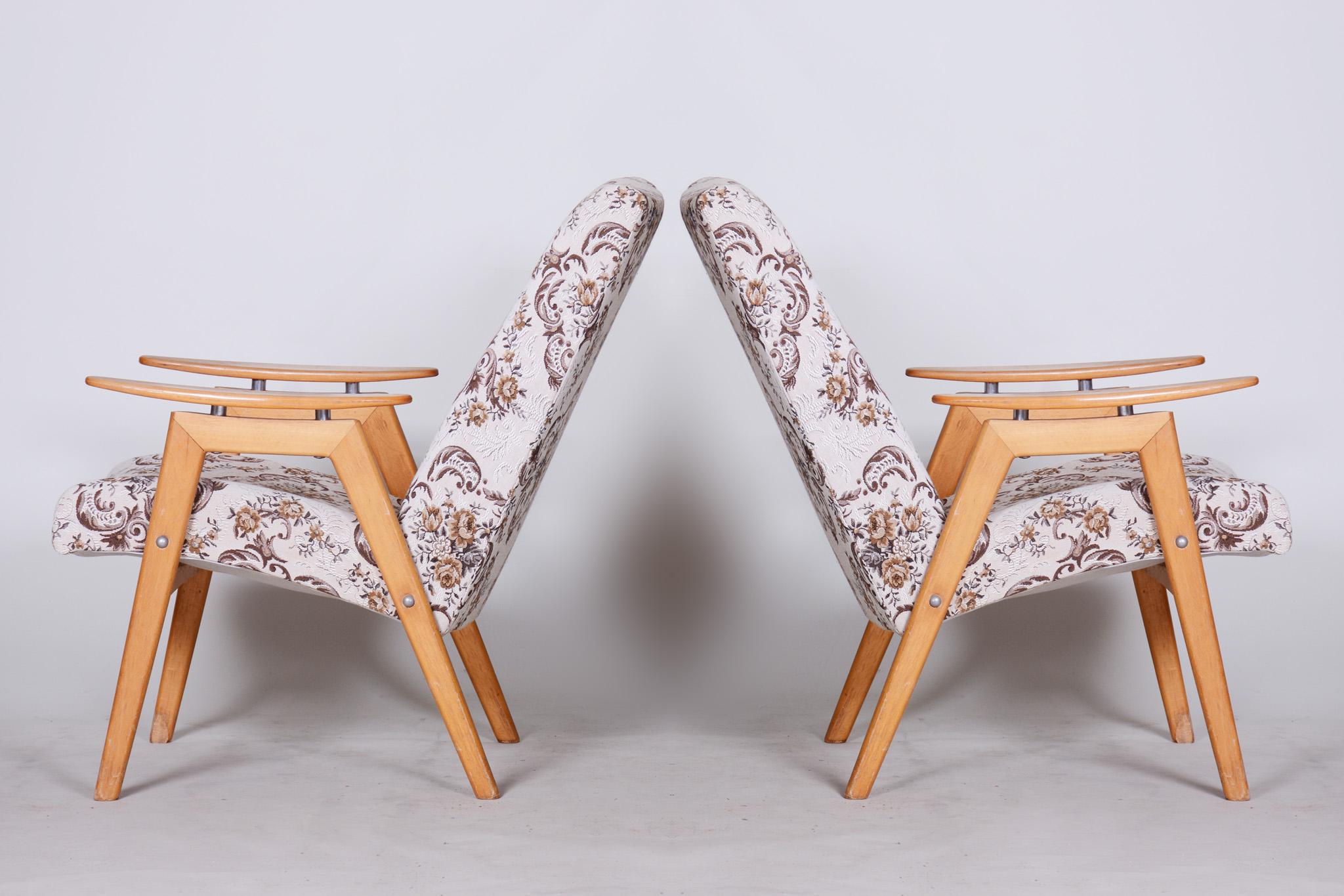 Paire de fauteuils beiges du milieu du siècle dernier, fabriqués en Tchèque, années 1950, état d'origine en vente 2